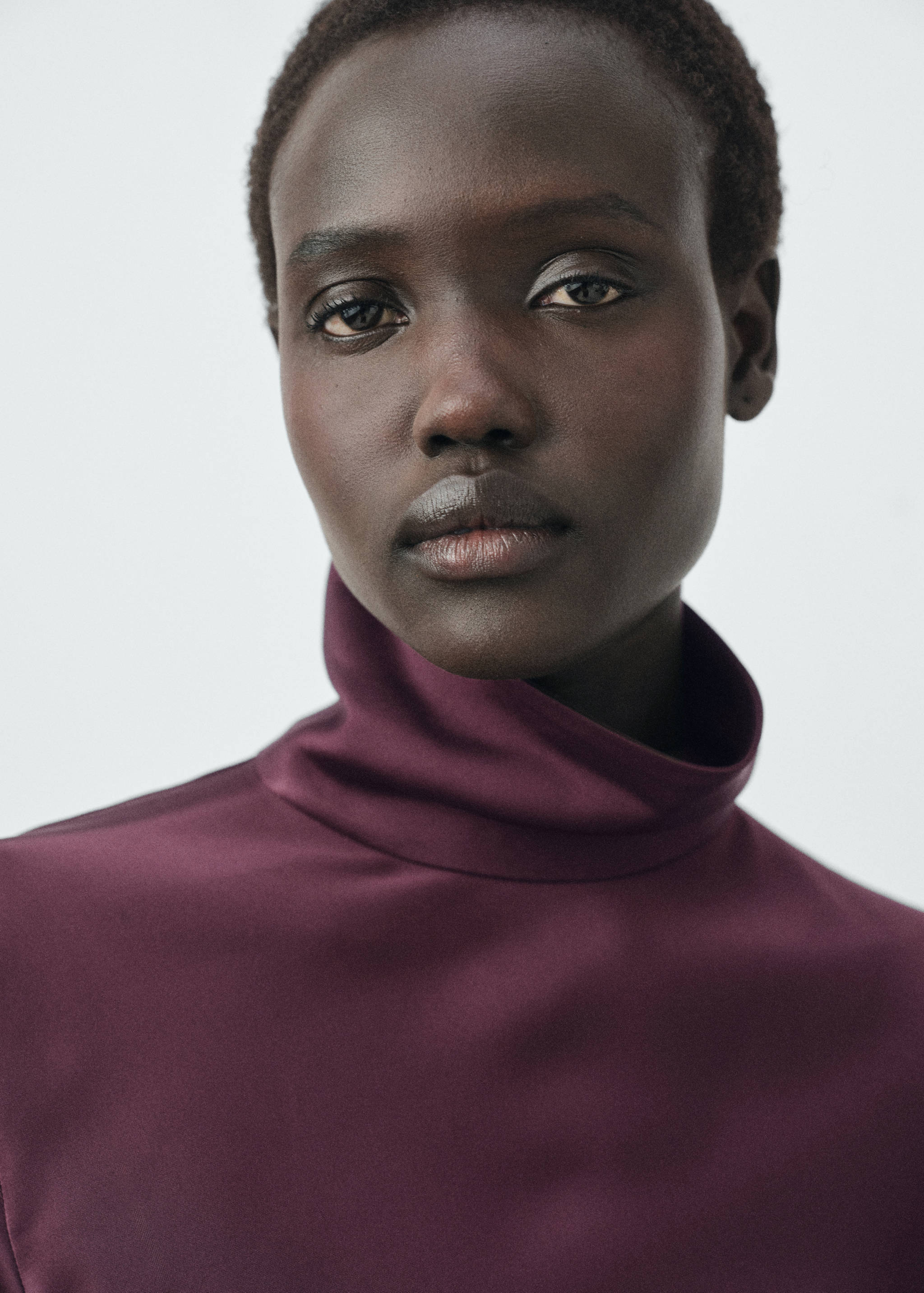 Satin high-neck dress - Details of the article 1