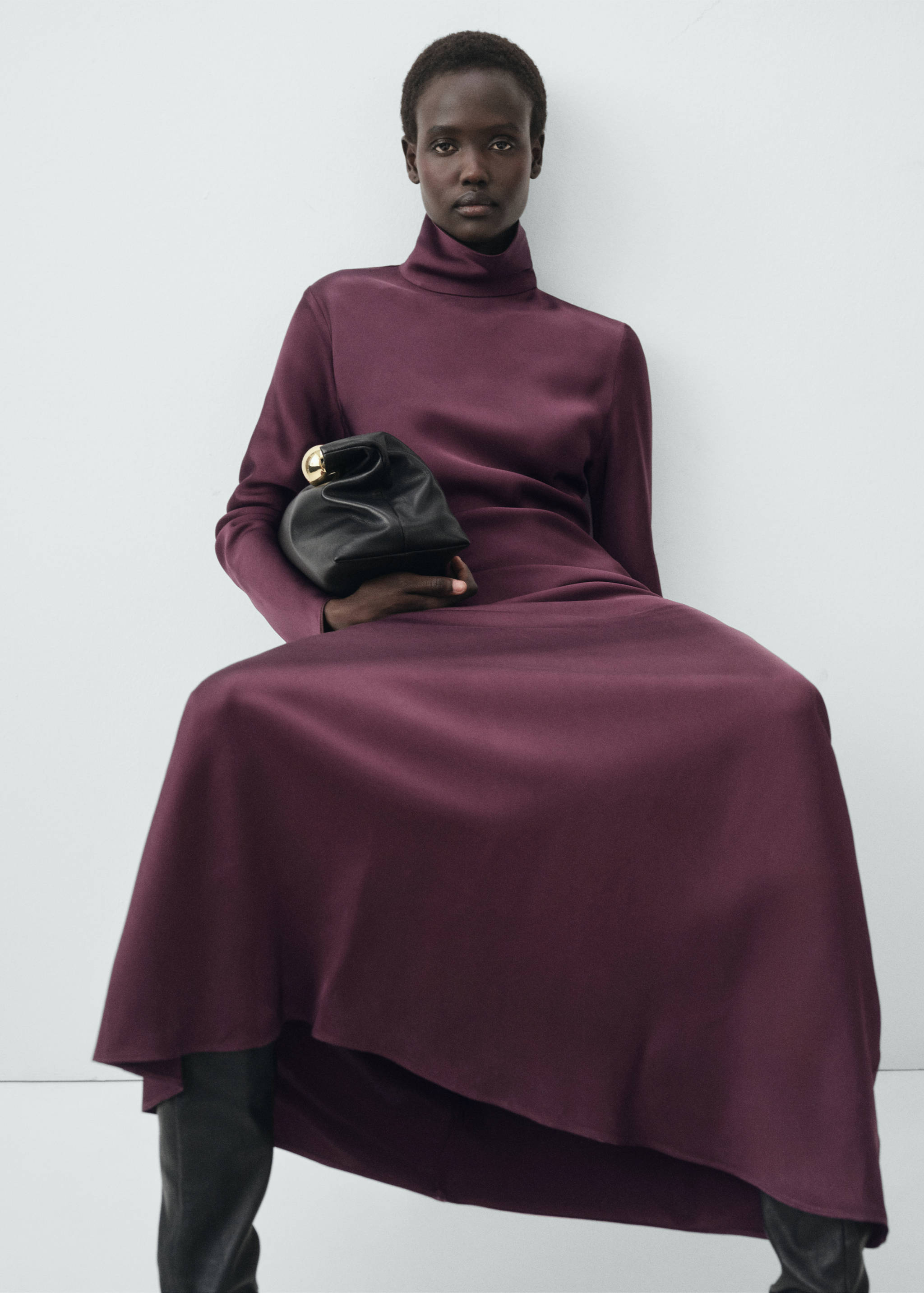 Satin high-neck dress - Details of the article 2