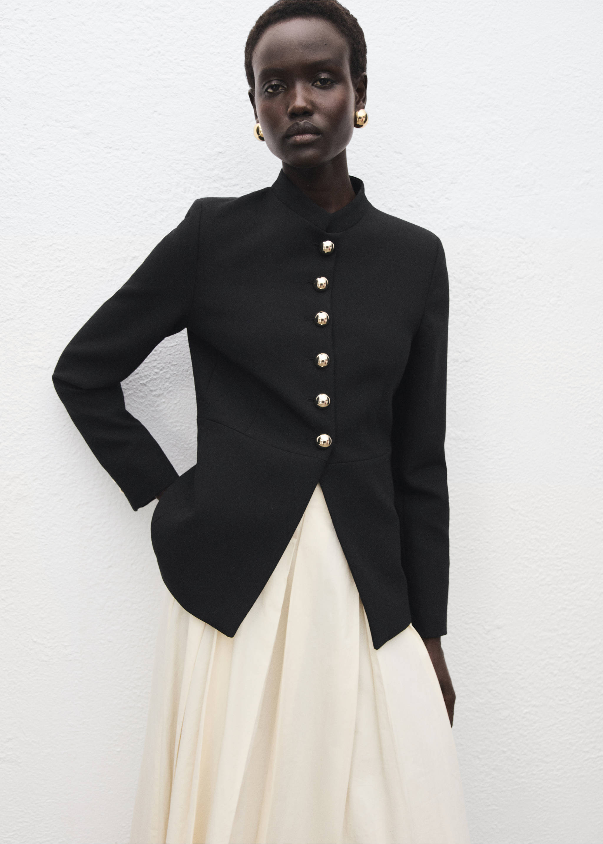 Jacket with jewel-button strip collar - Medium plane, Black. Ref: 17046362-00.