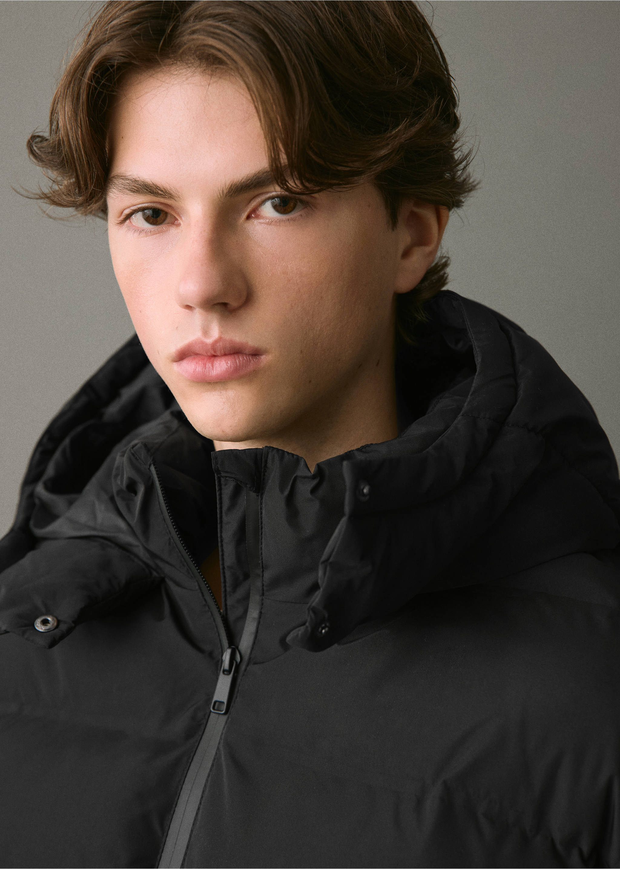 Anorak acolchado capucha - Detalle del artículo 1, Negro. Ref: 17046721-00.