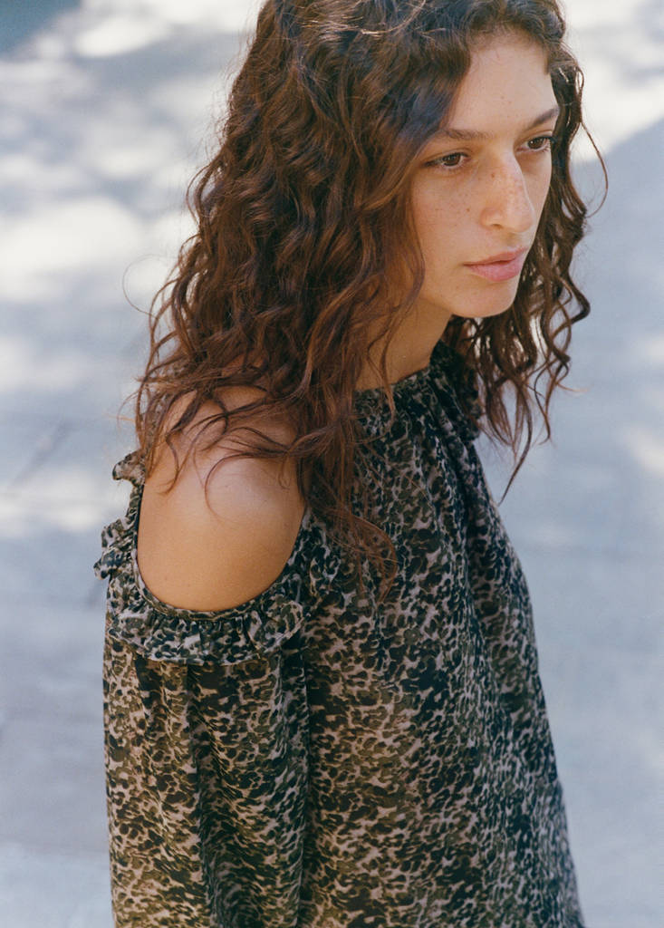 Printed blouse with cut-out — Khaki