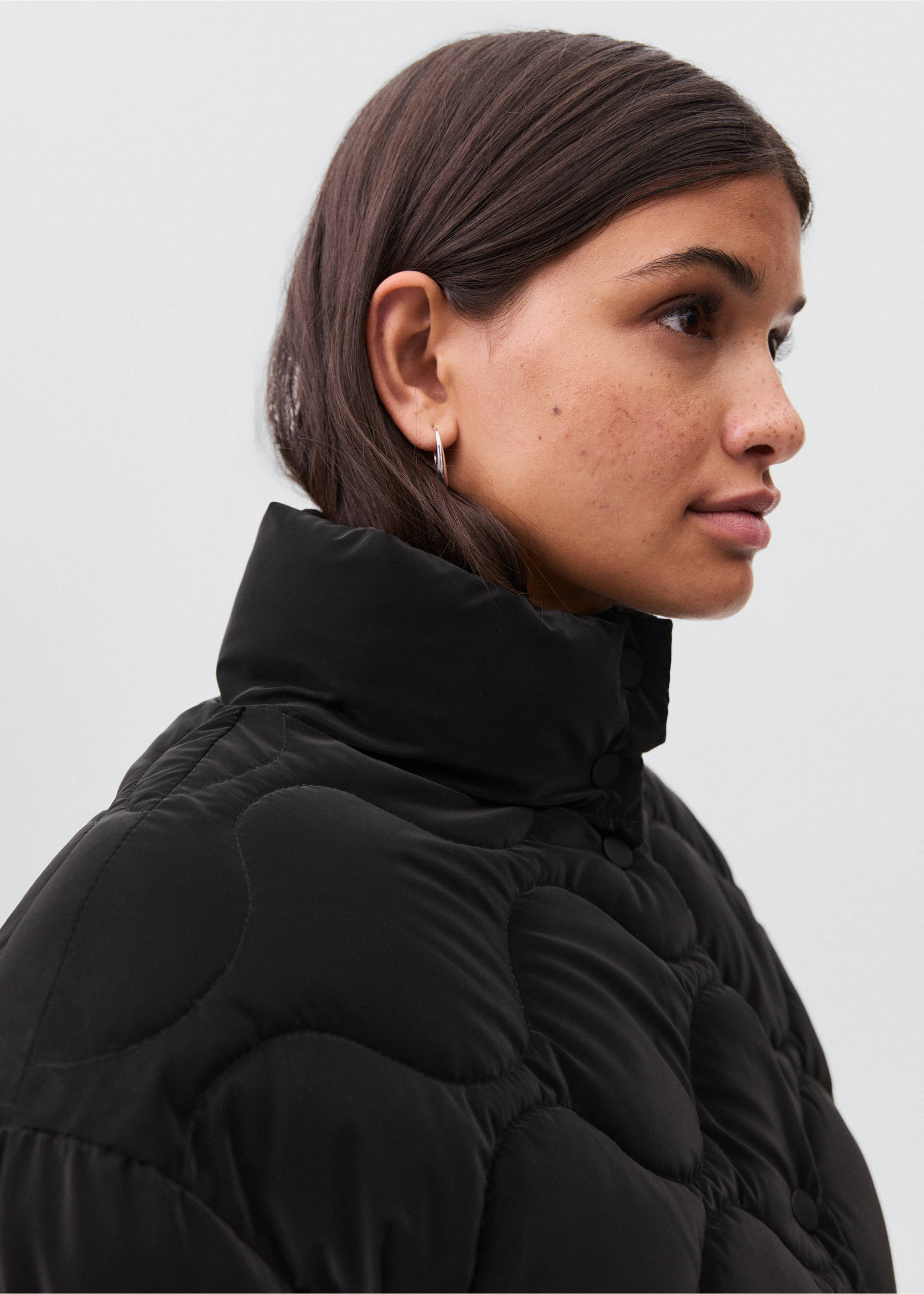 Стеганый анорак с вощеным эффектом - Деталь изделия 1, Черный. Ref: 17047760-00.