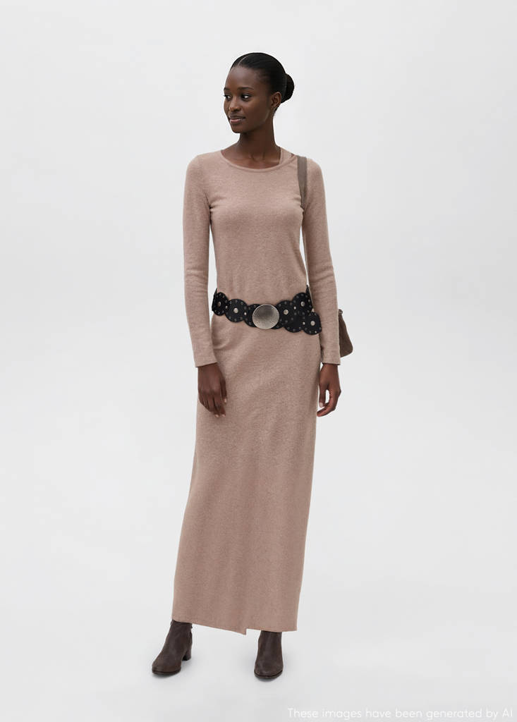 Long dress with cut-out — Sand