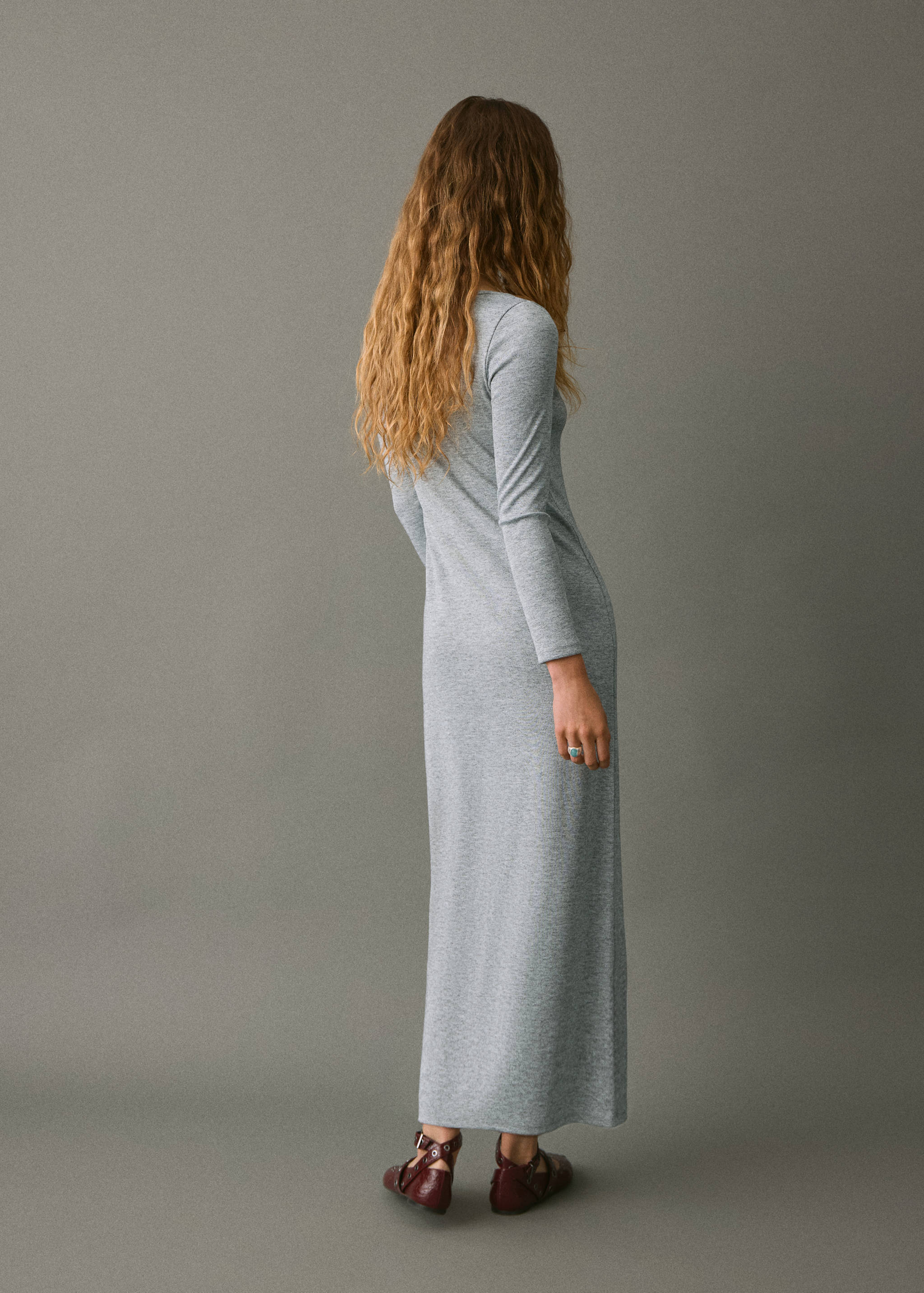 Long dress with cut-out - Reverse of the article