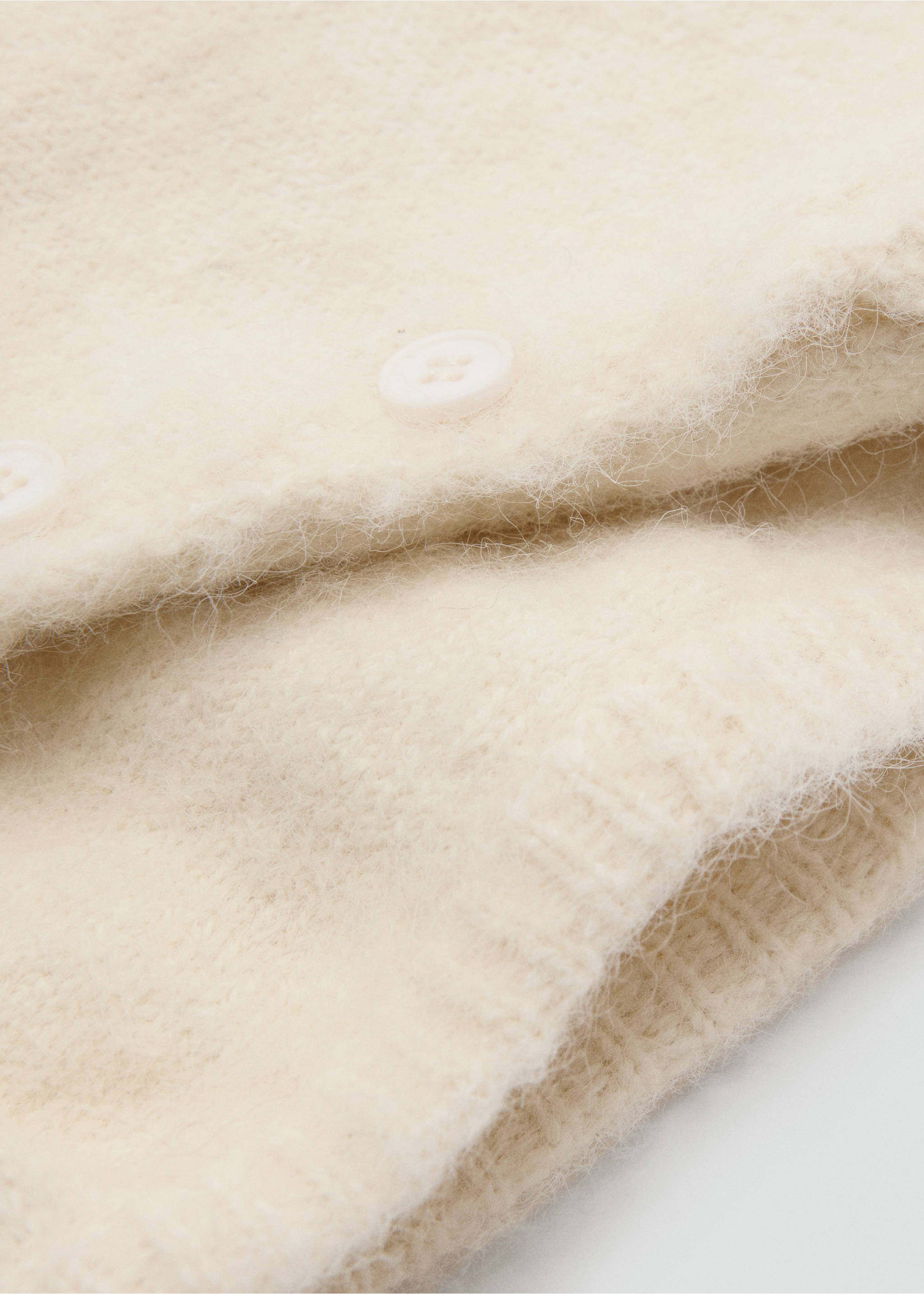 Balaclava knit buttons - Details of the article 1, Ecru. Ref: 17047765-00.