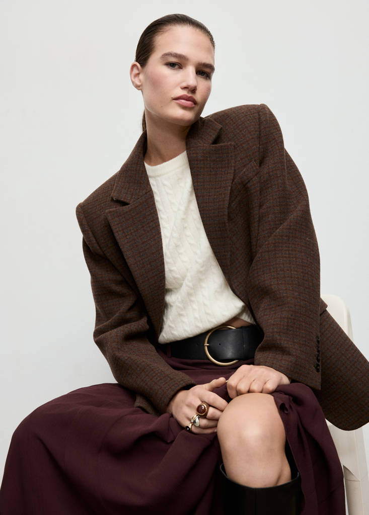 Short-sleeved cable-knit sweater — Ecru