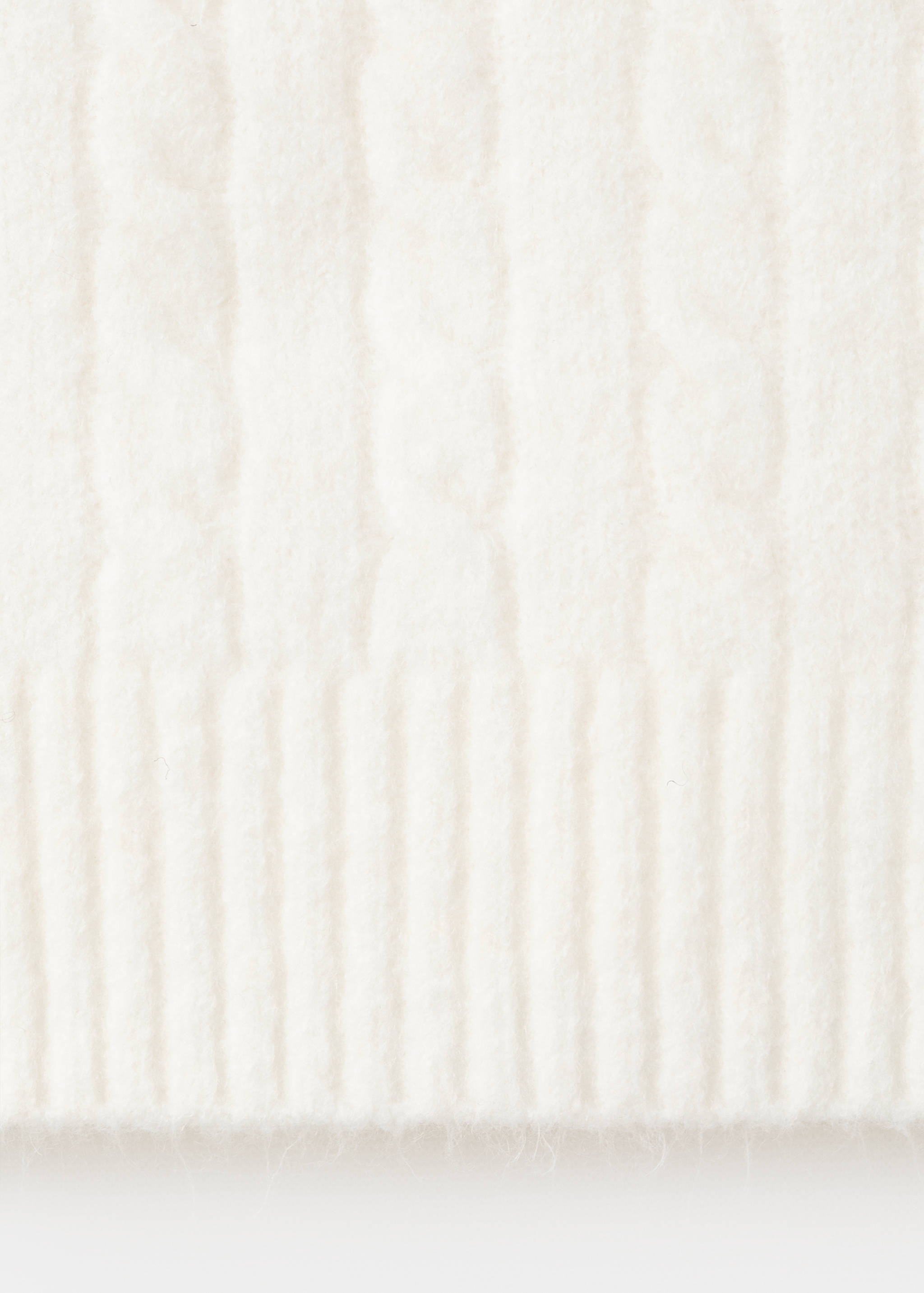 Short-sleeved cable-knit sweater - Details of the article 0