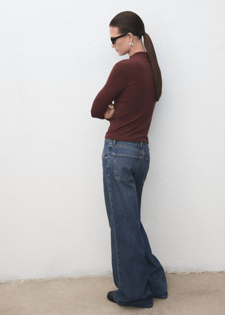 Turtleneck T-shirt — Brown