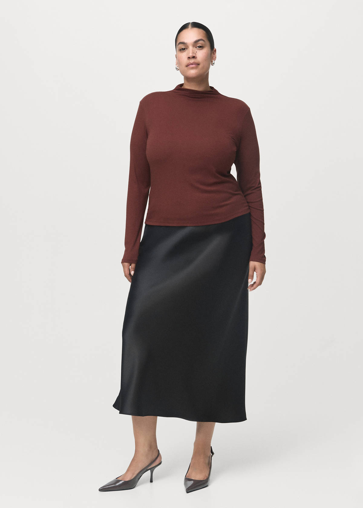Turtleneck T-shirt — Brown