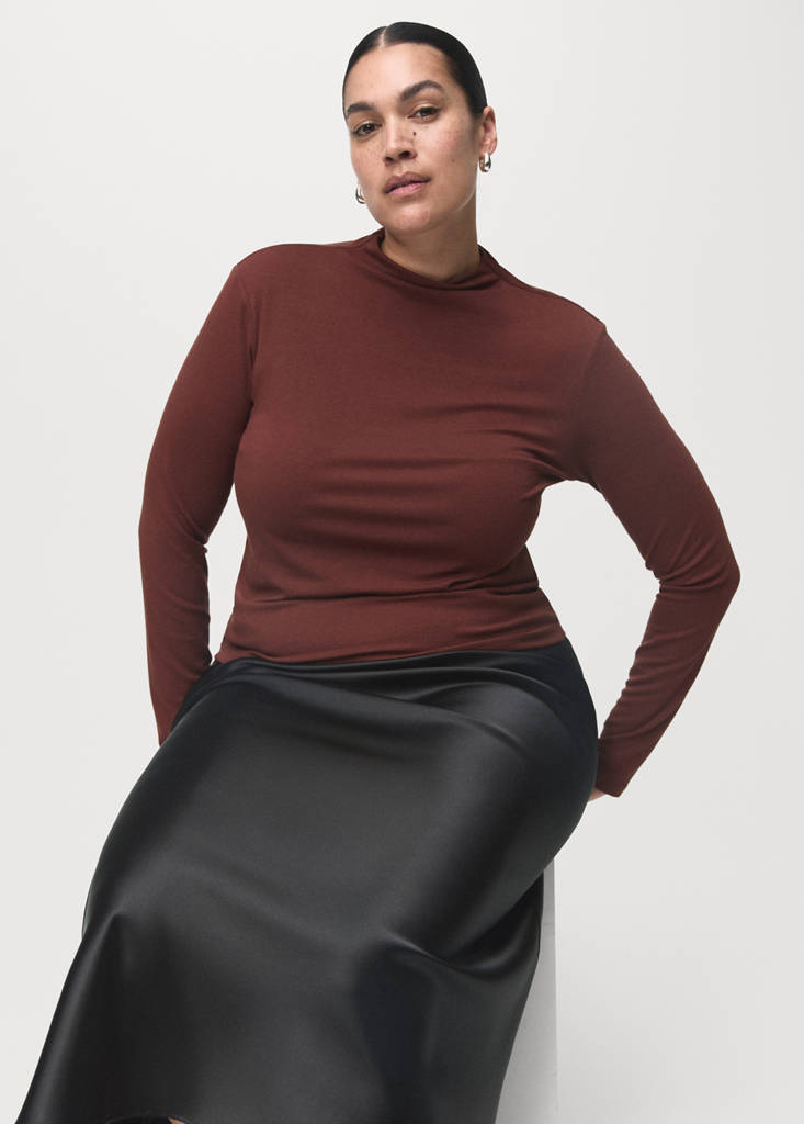Turtleneck T-shirt — Brown