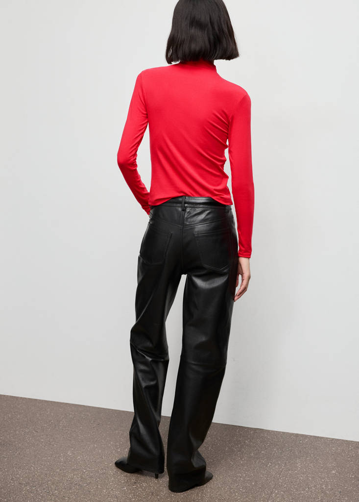 Turtleneck T-shirt — Red