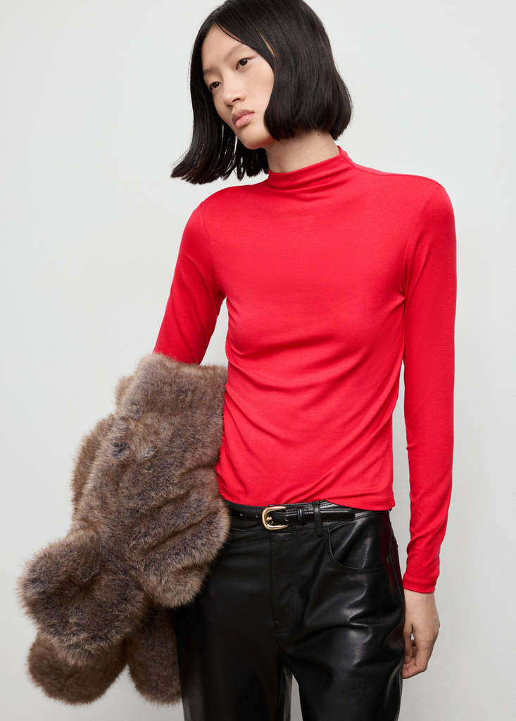 Turtleneck T-shirt — Red