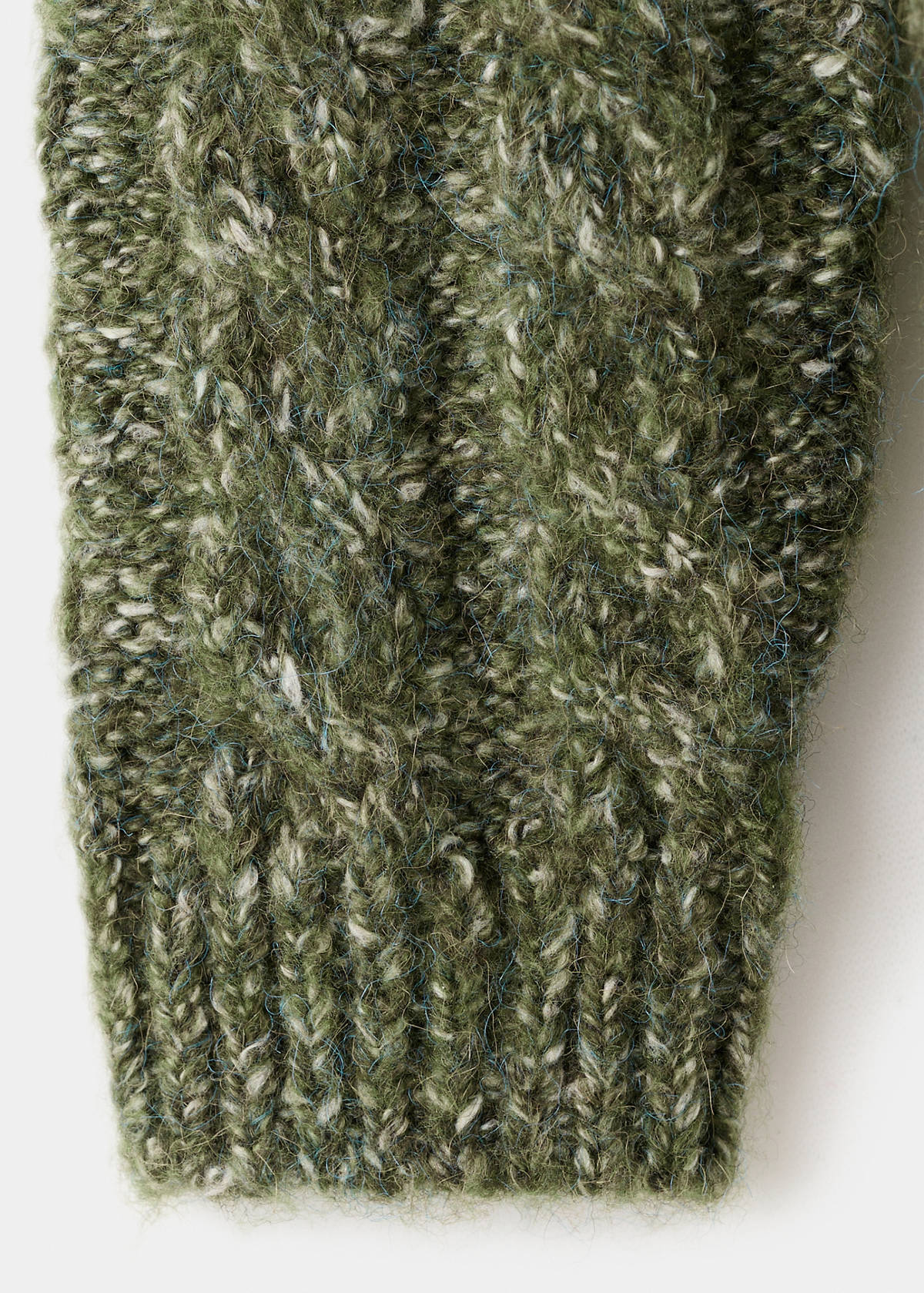 Braided knitted sweater — Green