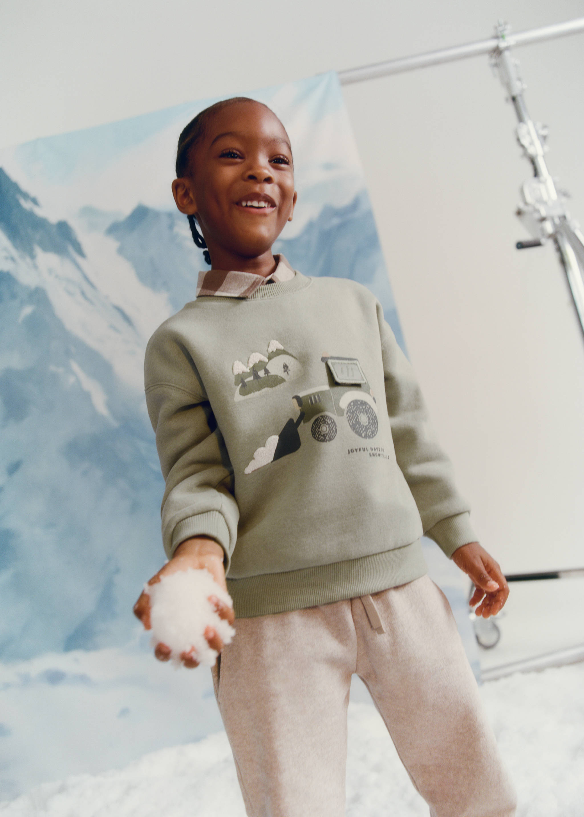 Sudadera bordada estampada - Detalle del artículo 5