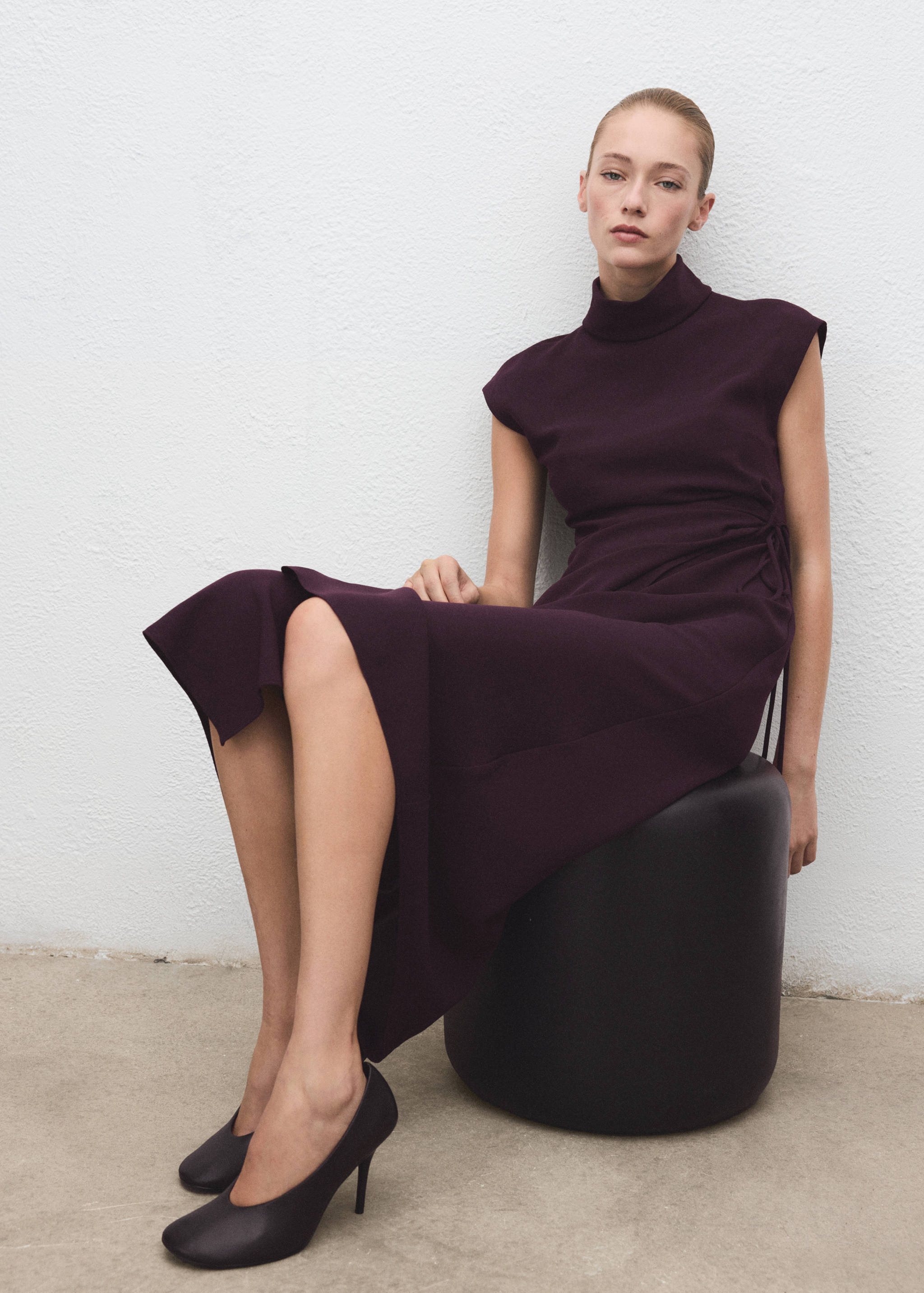 Turtleneck wrap dress - Details of the article 1