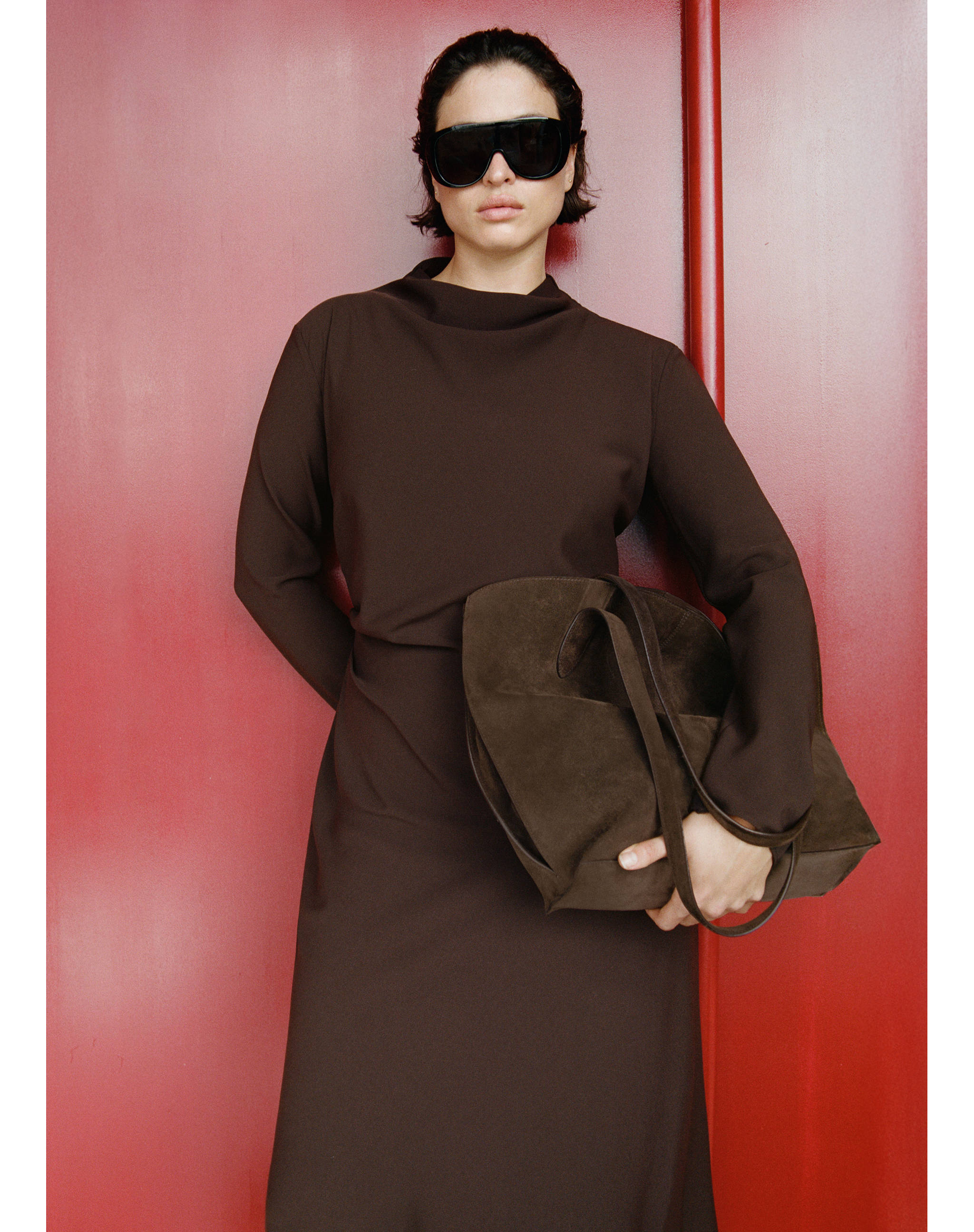 فستان برقبة مجمعة - تفاصيل المنتج 7