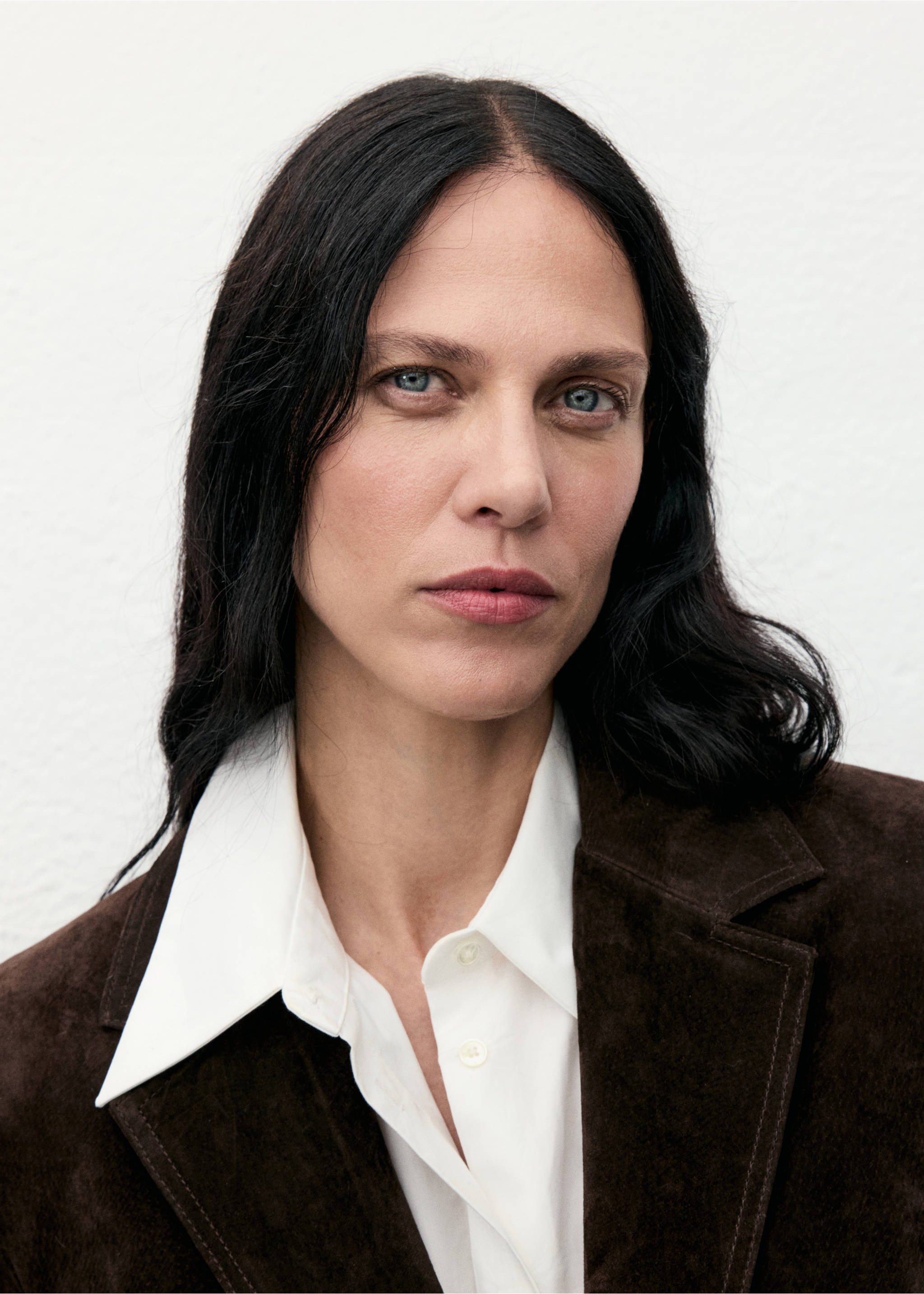 Straight suede jacket - Details of the article 2, Chocolate. Ref: 17047811-01.