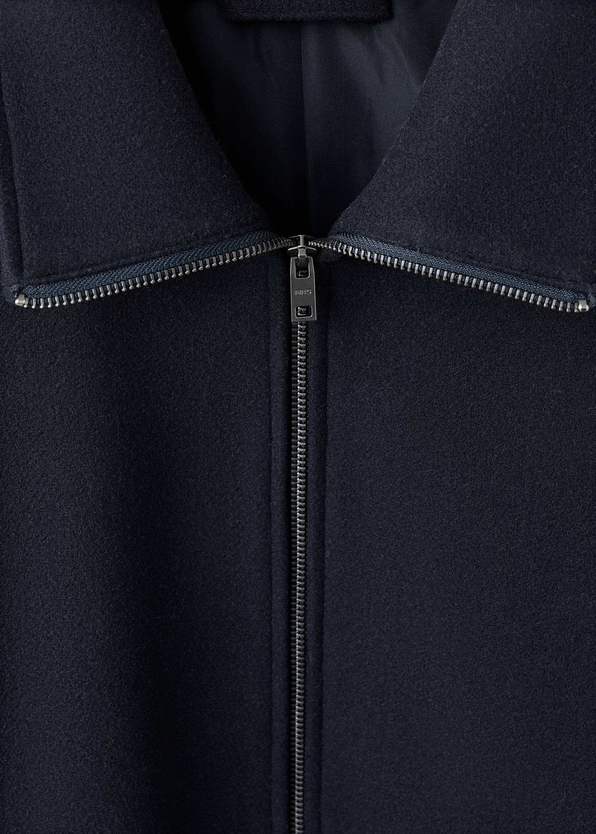 Zip textured jacket - Details of the article 8