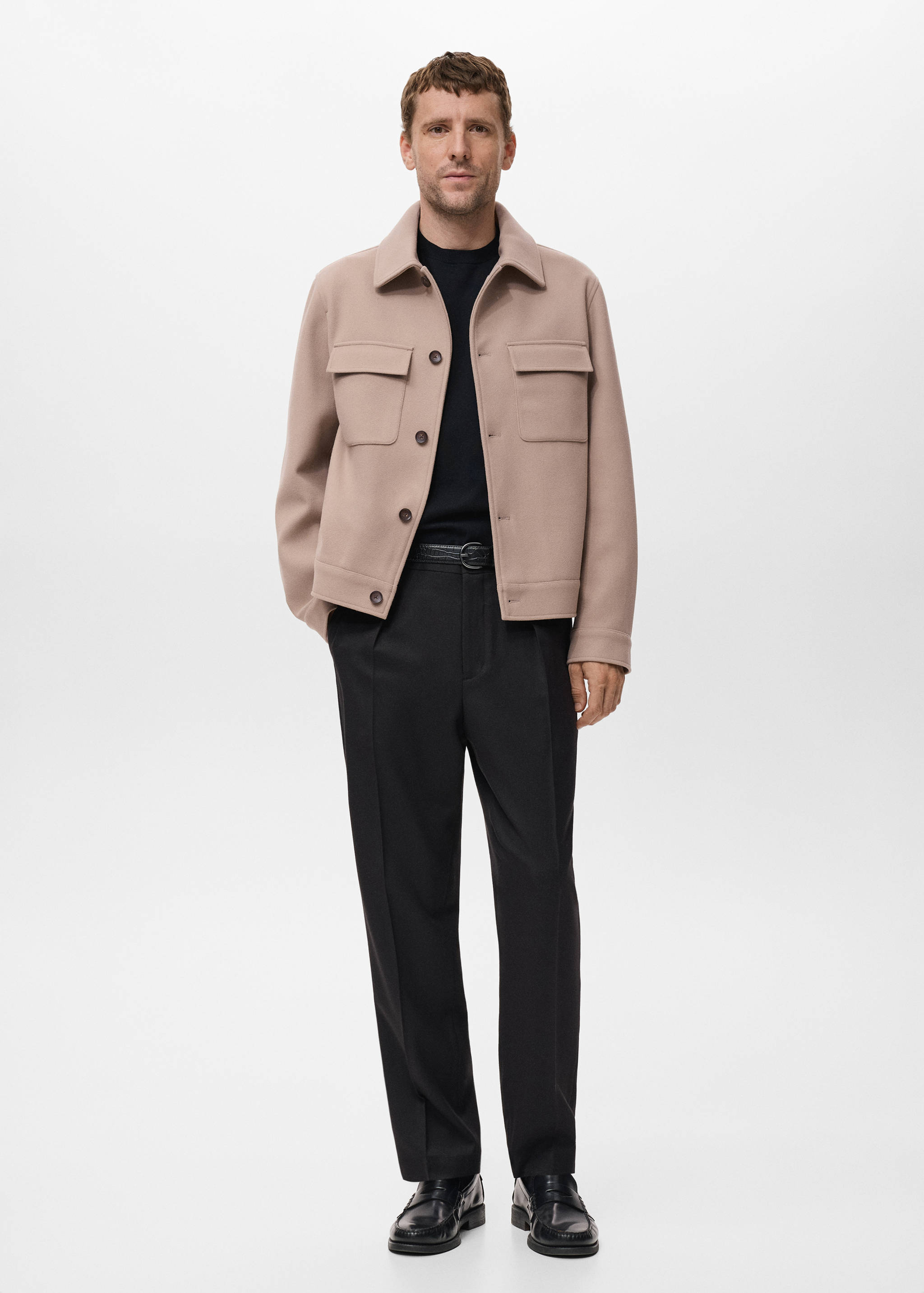 Cloth jacket with lapel pockets - General plane