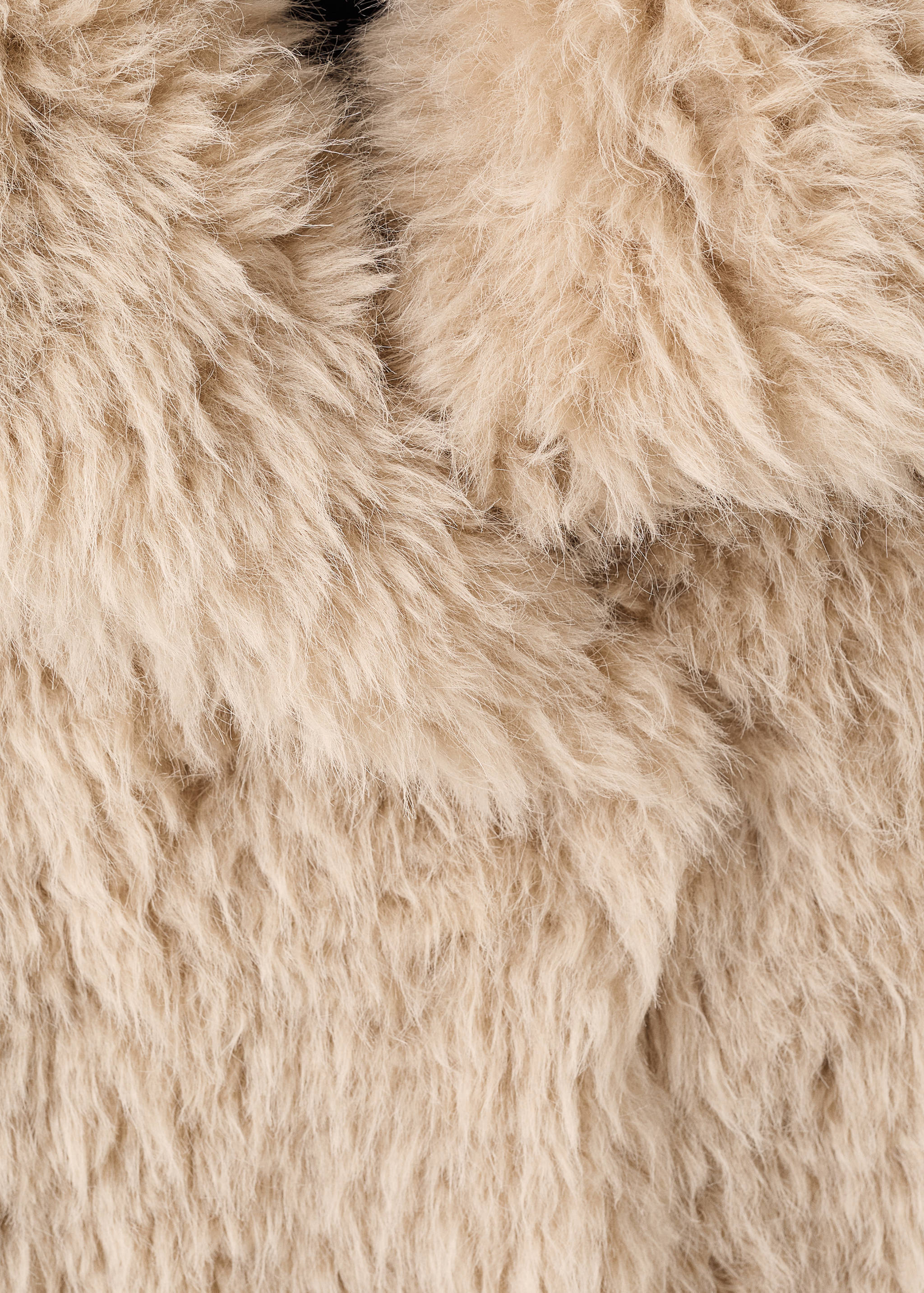 Long faux-fur coat - Details of the article 8