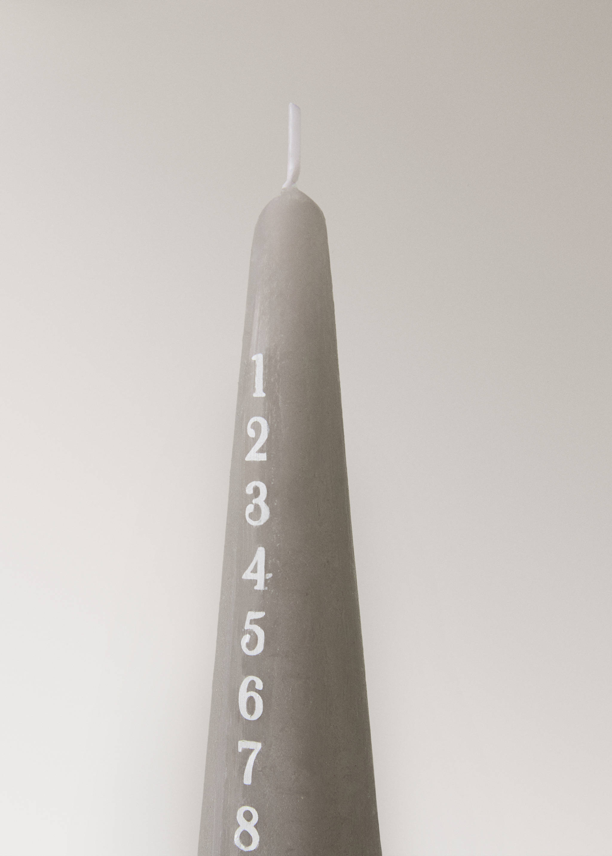 Decorative calendar candle - Details of the article 1