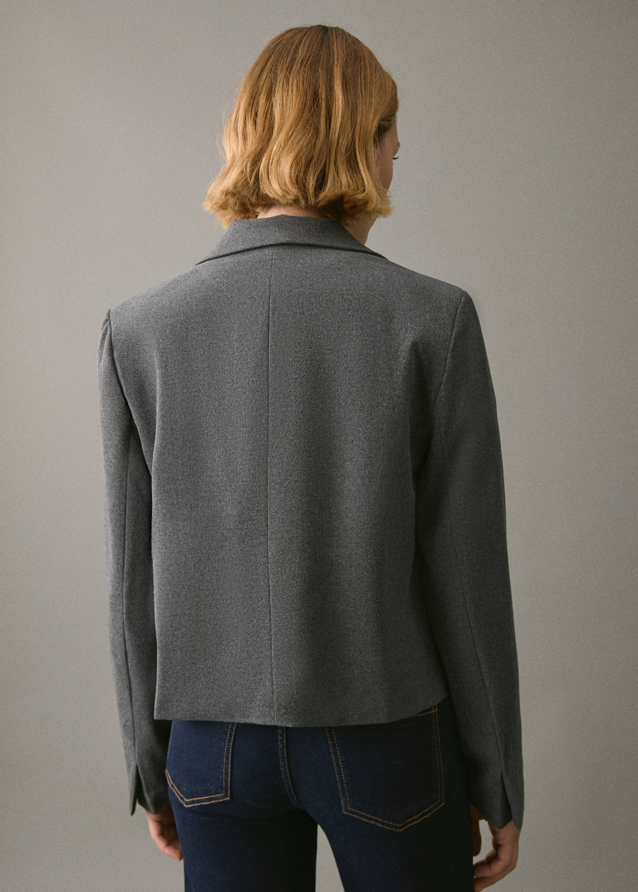 Short jacket with lapels - Reverse of the article