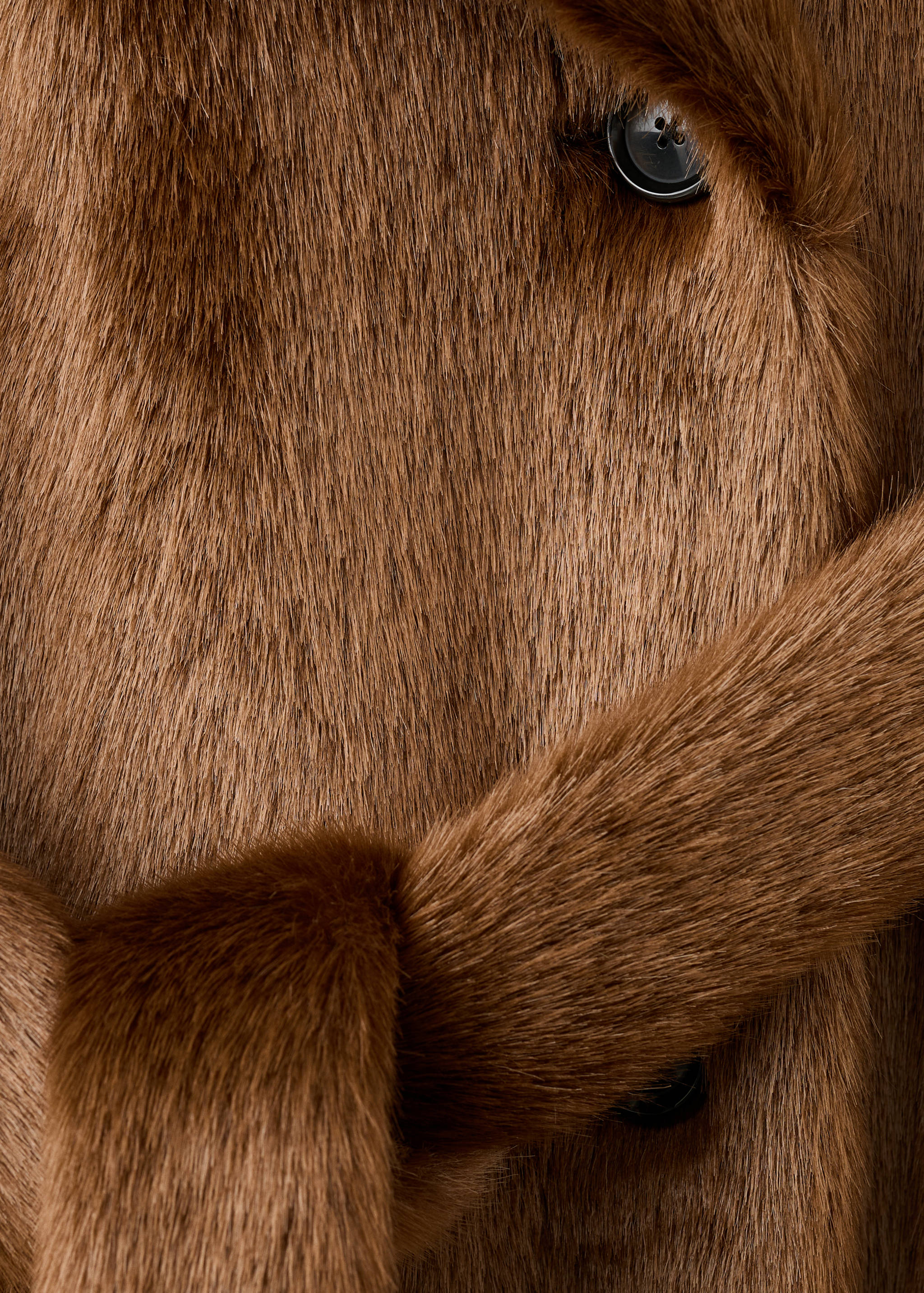 Пальто миди из искусственного меха с поясом - Деталь изделия 0