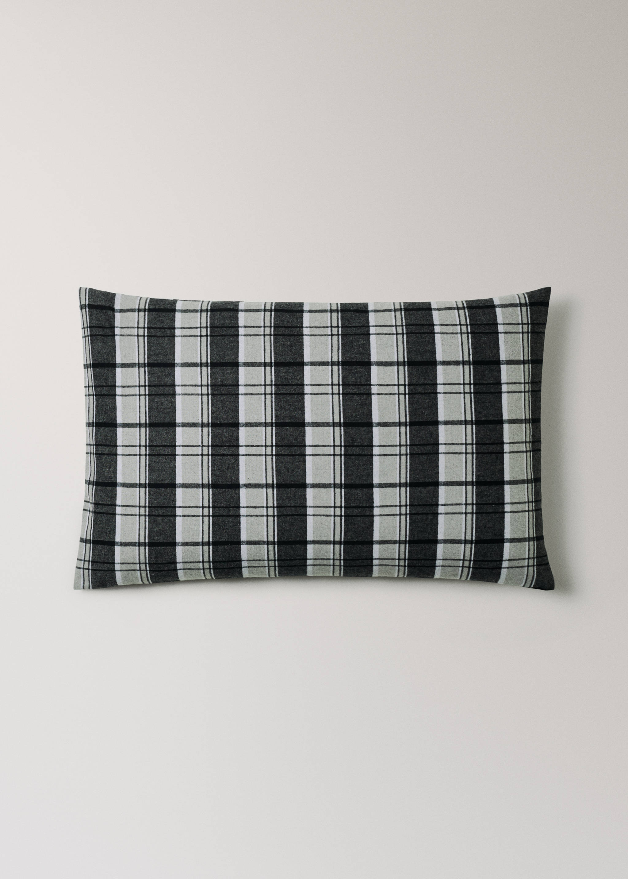 Cotton flannel pillowcase with melange threads and check print 50x75 cm - Article without model