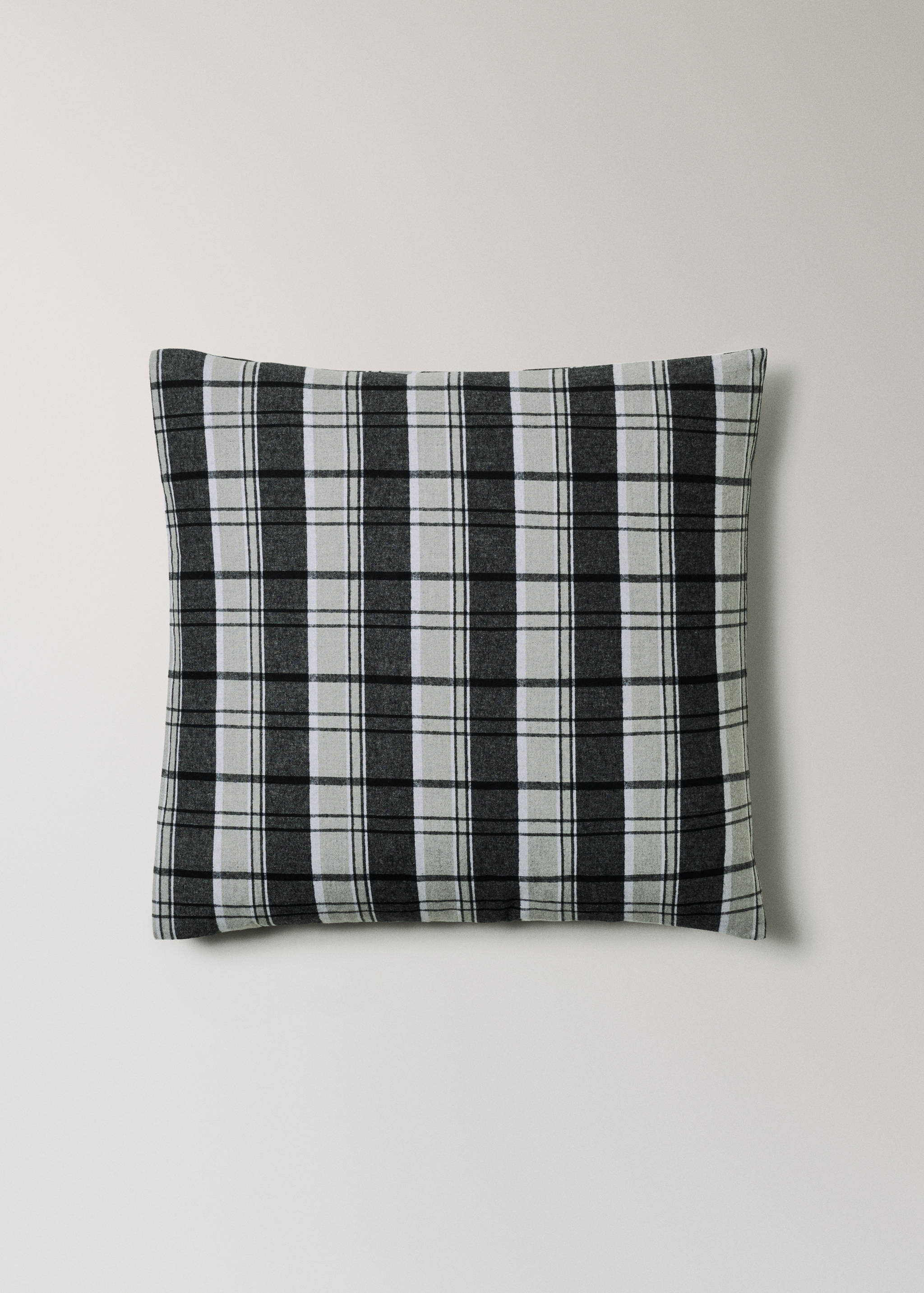 Flannel cotton melange-yarn pillowcase with check pattern 60x60 cm - Article without model