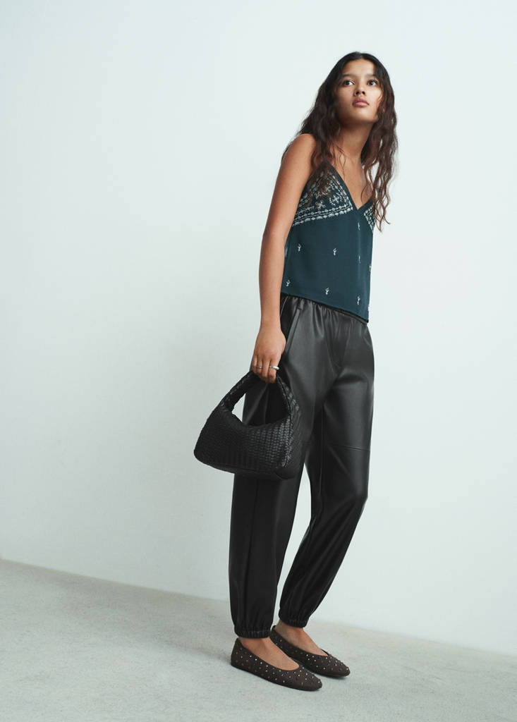 Polyester jogger pants — Black
