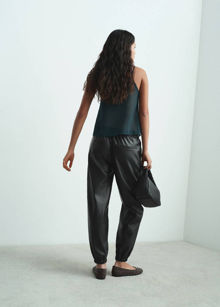 Polyester jogger pants — Black
