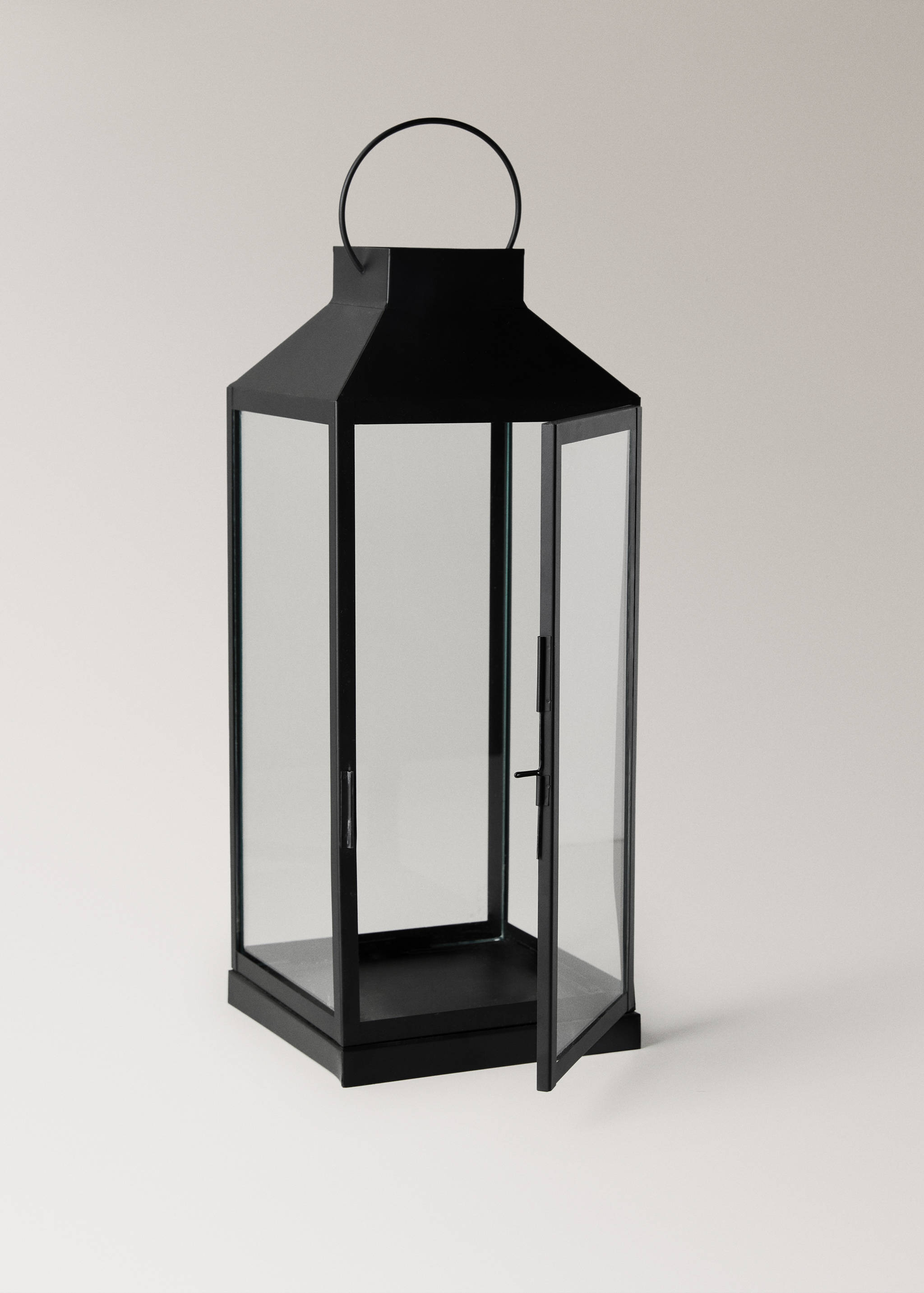 Large decorative candle holder - Details of the article 3