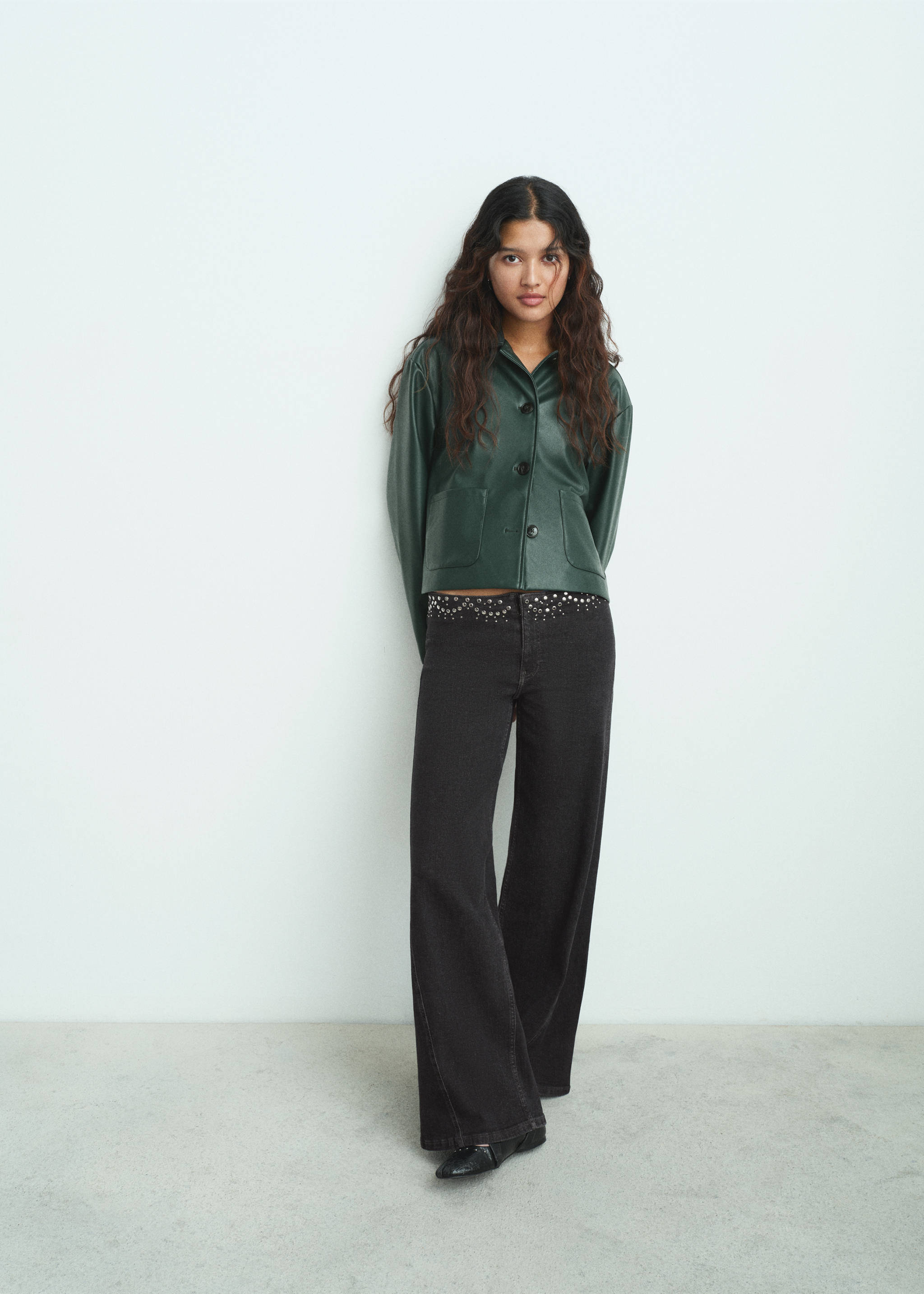 Low-waist studded jeans - General plane