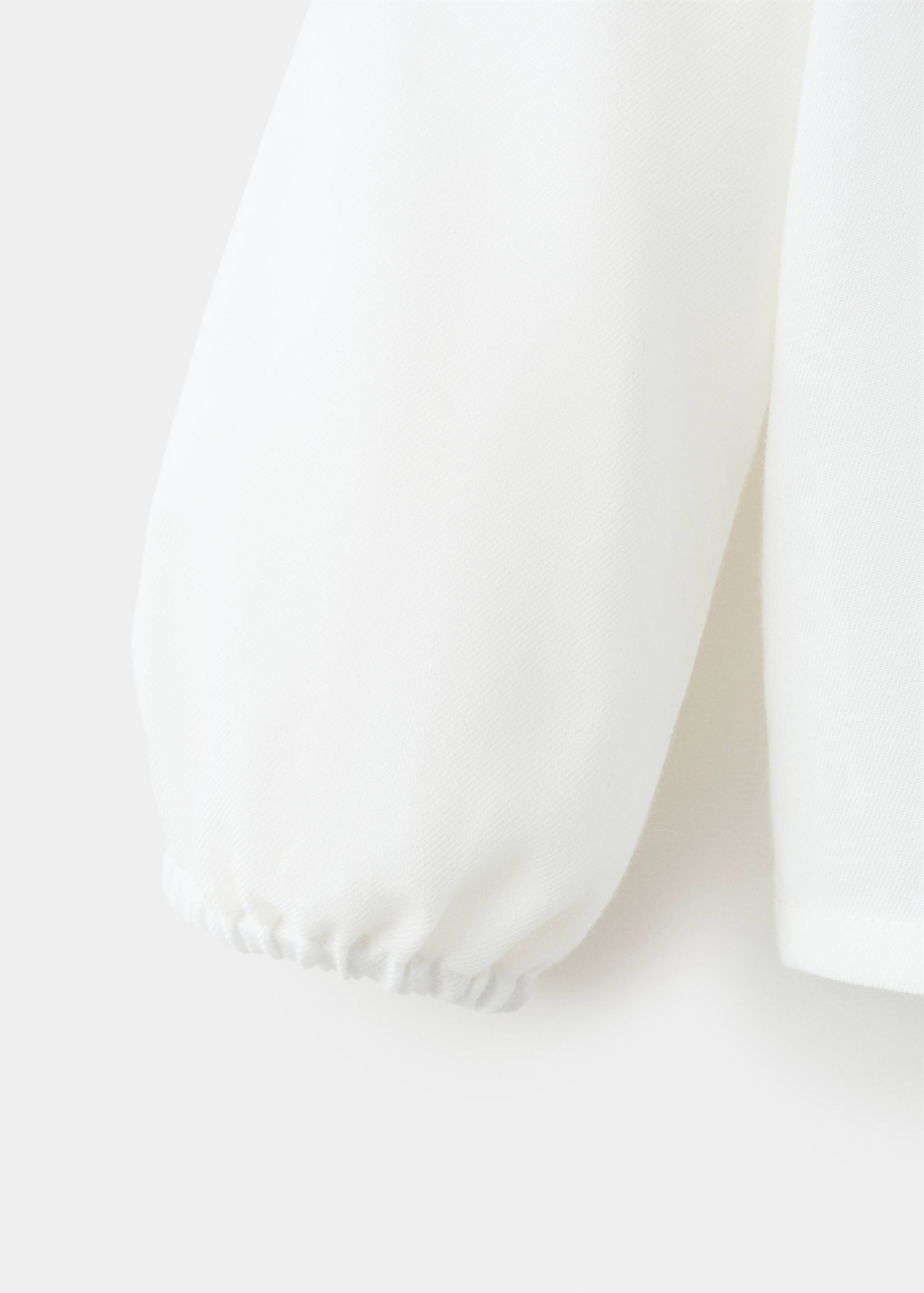 قميص بياقة مغايرة - تفاصيل المنتج 0