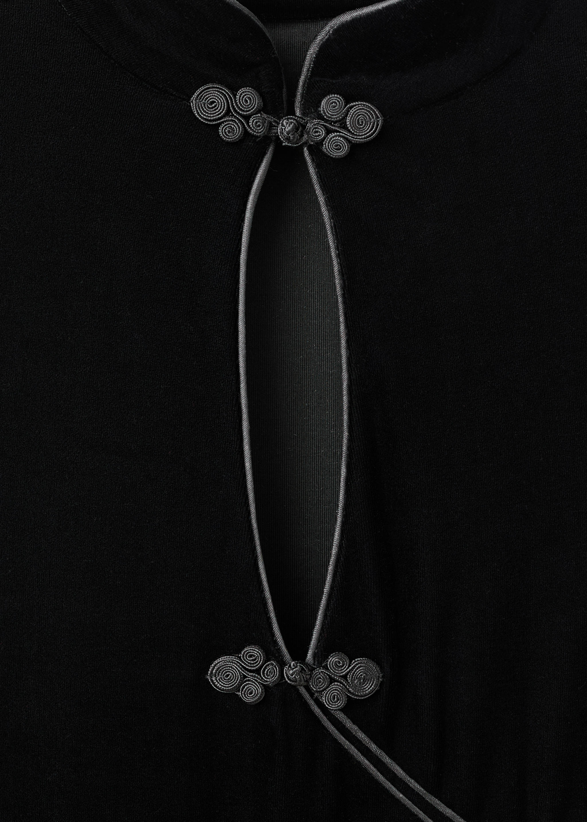 Velvet dress with toggle fastenings and slit - Details of the article 8