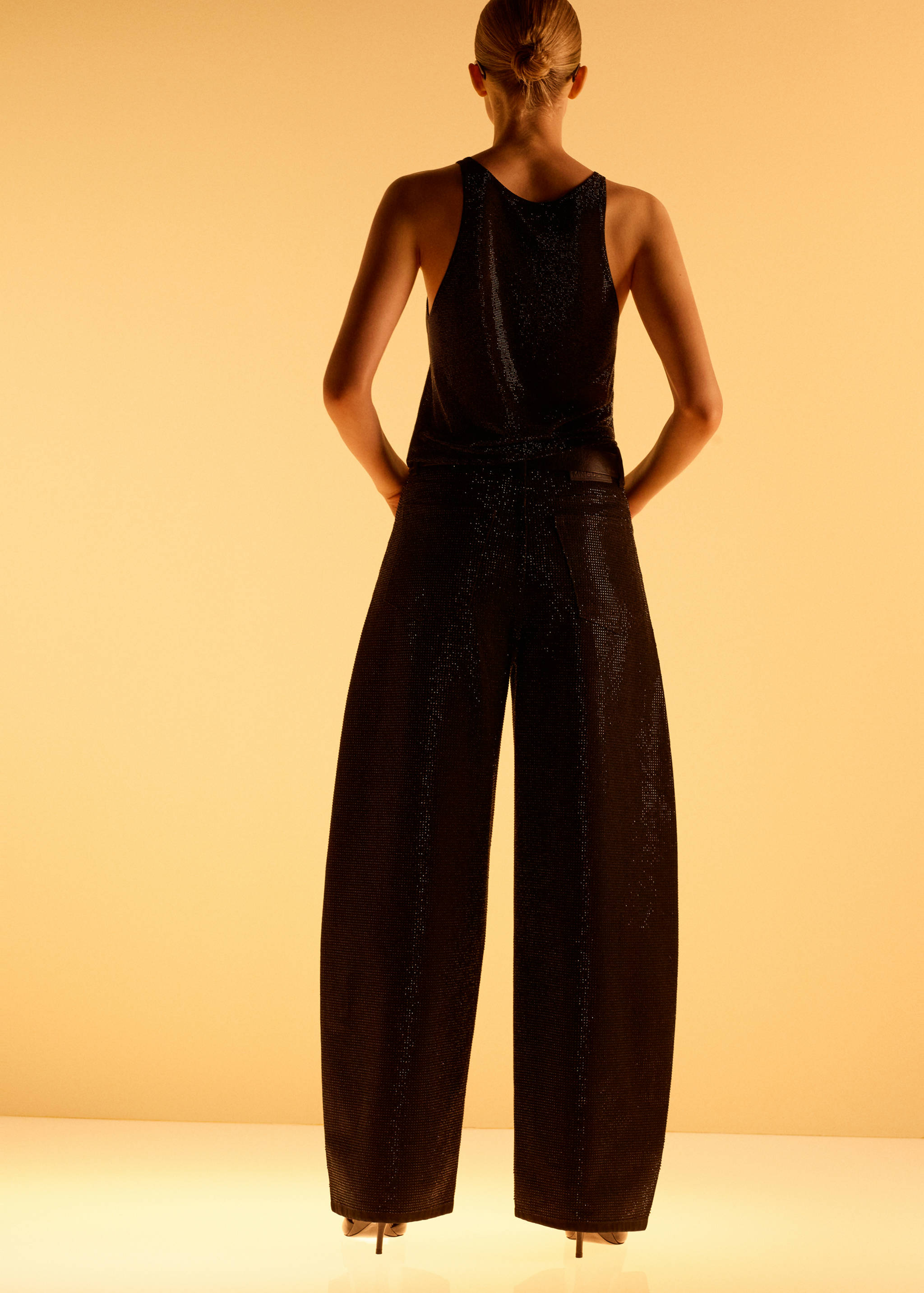 Balloon jeans with rhinestones - General plane