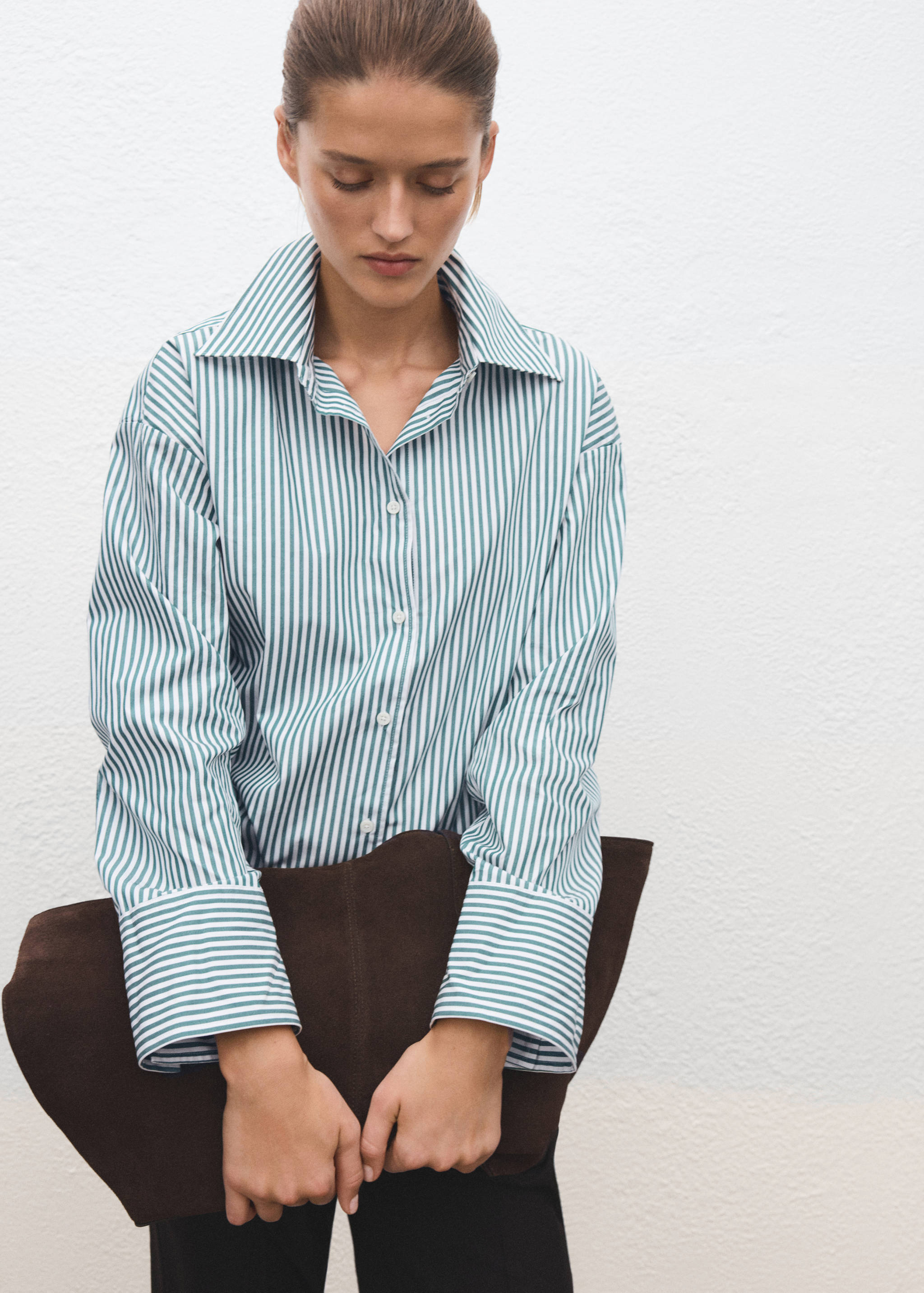 Oversize striped shirt - Details of the article 6