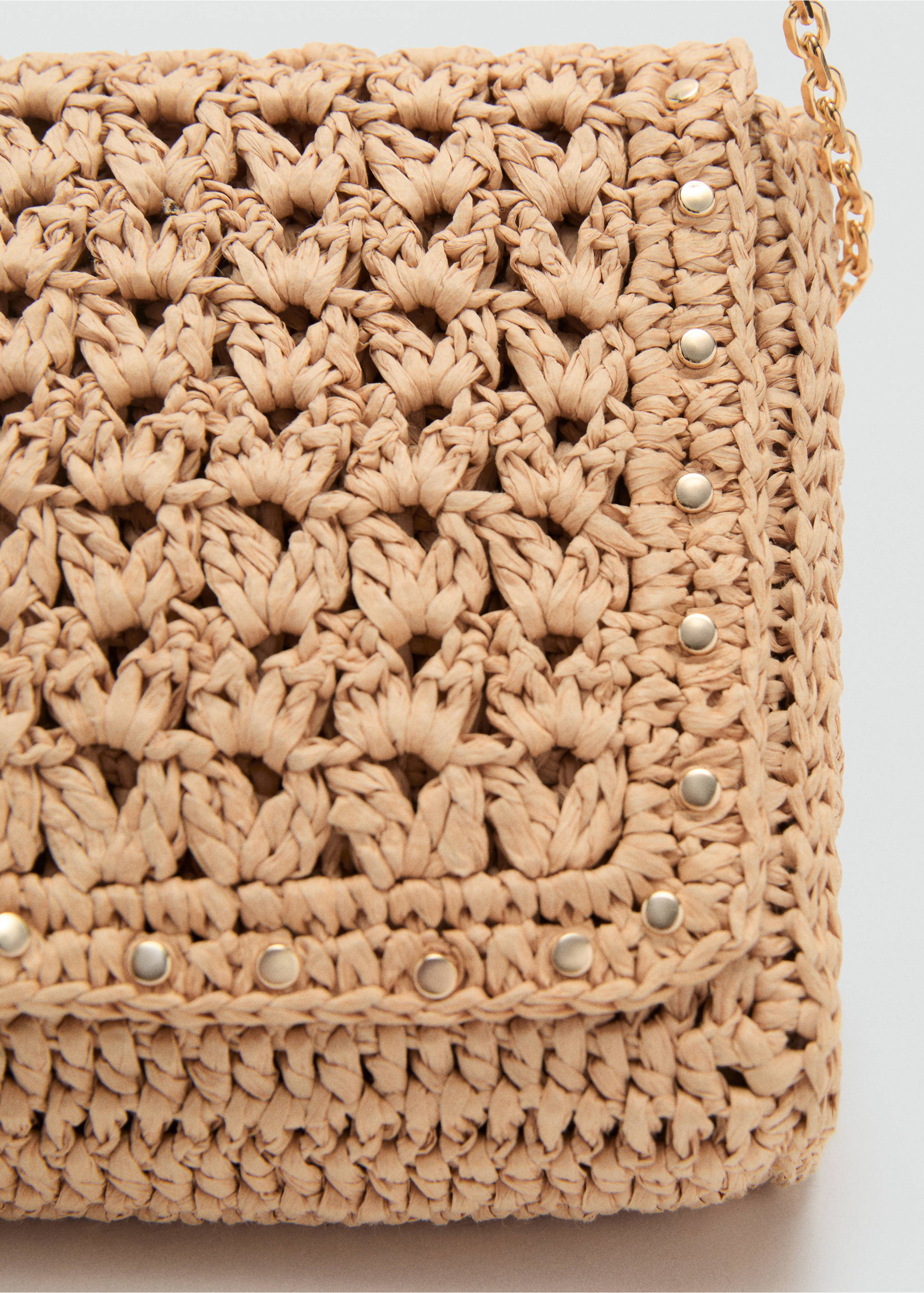 Natural fiber shoulder bag with studs - Details of the article 2, Beige. Ref: 17051120-00.