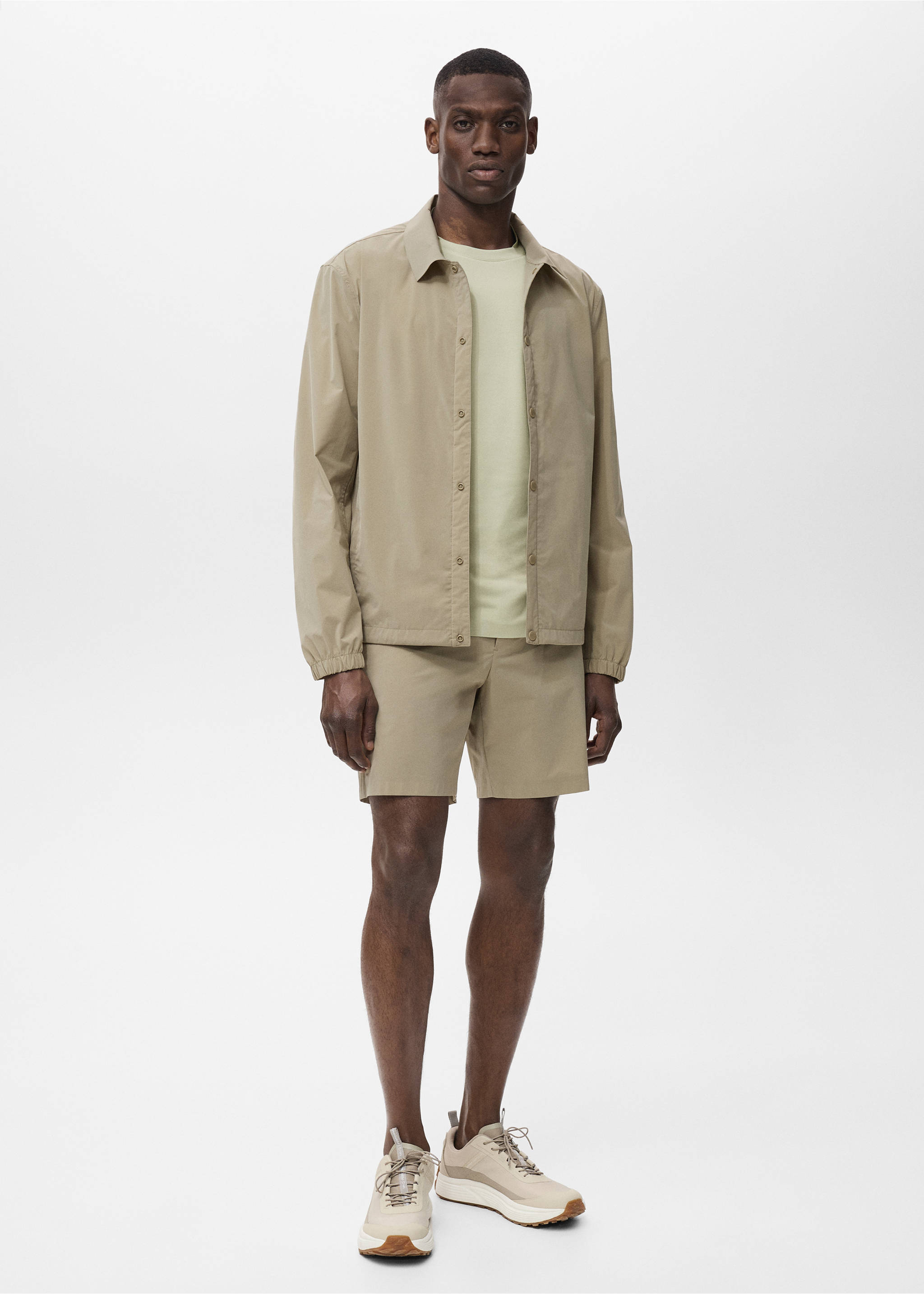Water-repellent COOLMAX® jacket - General plane, Khaki. Ref: 17051130-00.