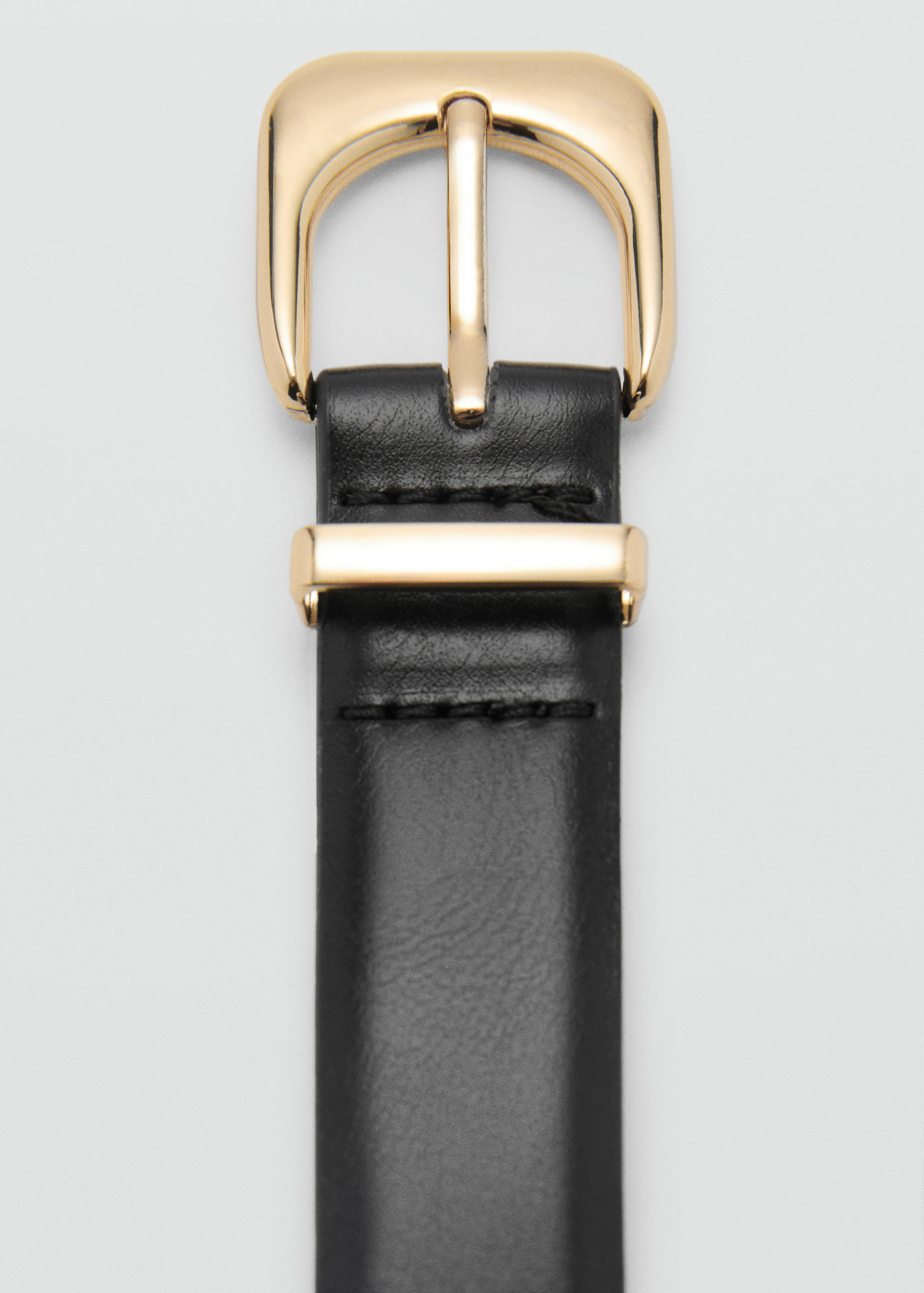 Faux-leather belt with buckle - Details of the article 1