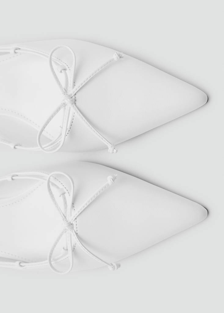 Kitten shoes with bow detail — White
