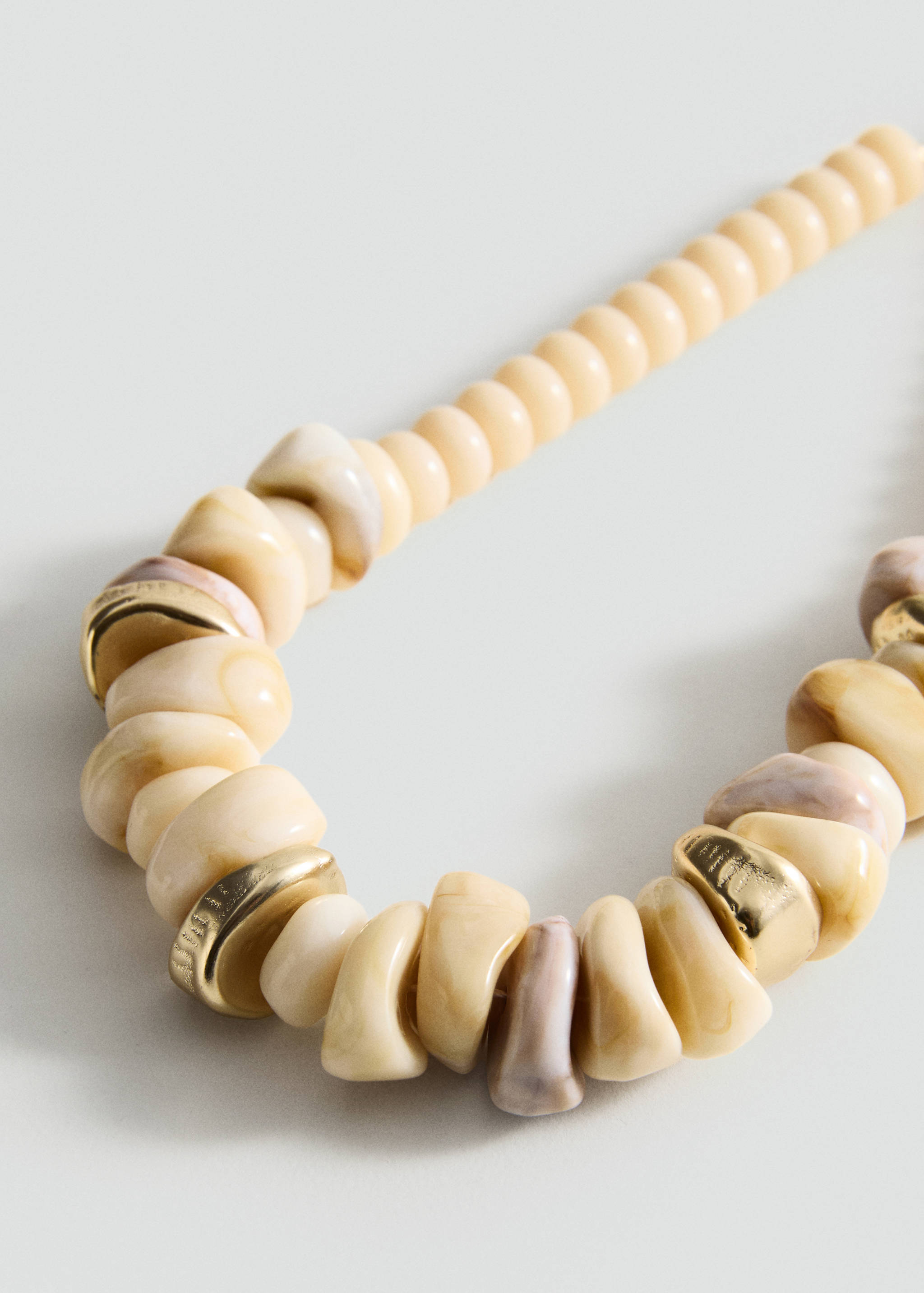 Mixed bead necklace - Medium plane