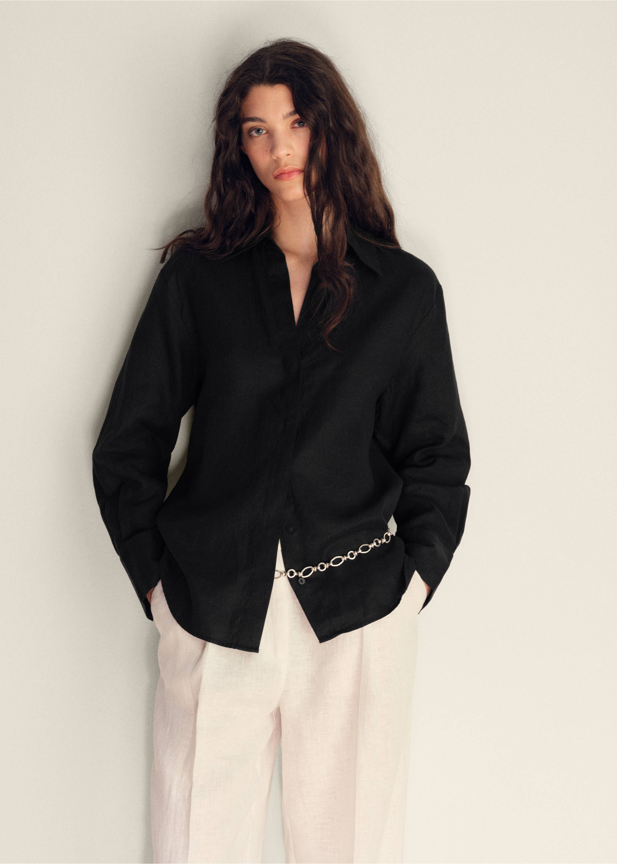 Chemise lin oversize - Détail de l'article 1, Noir. Ref: 17051145-00.