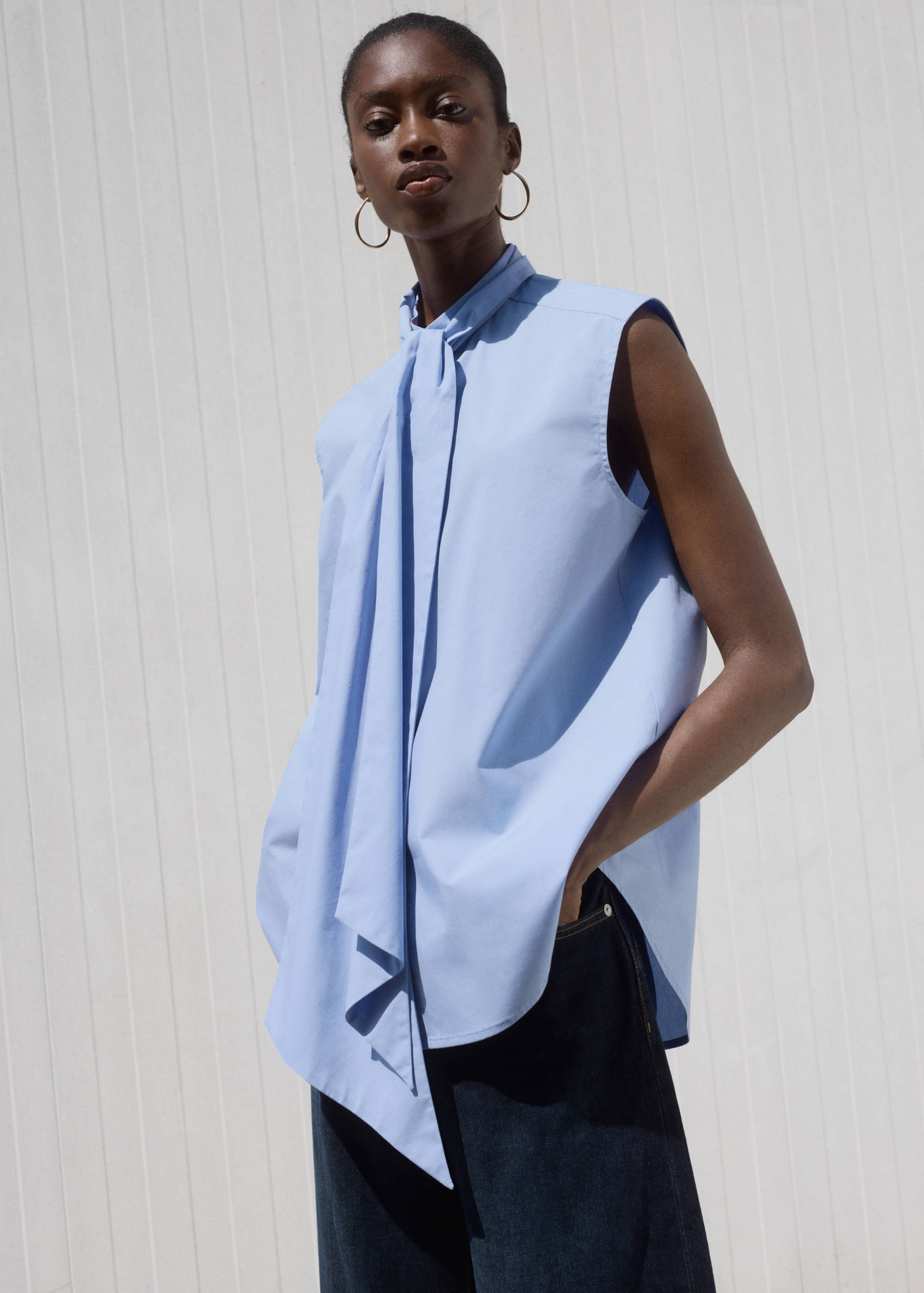 Tie-neck blouse - Medium plane