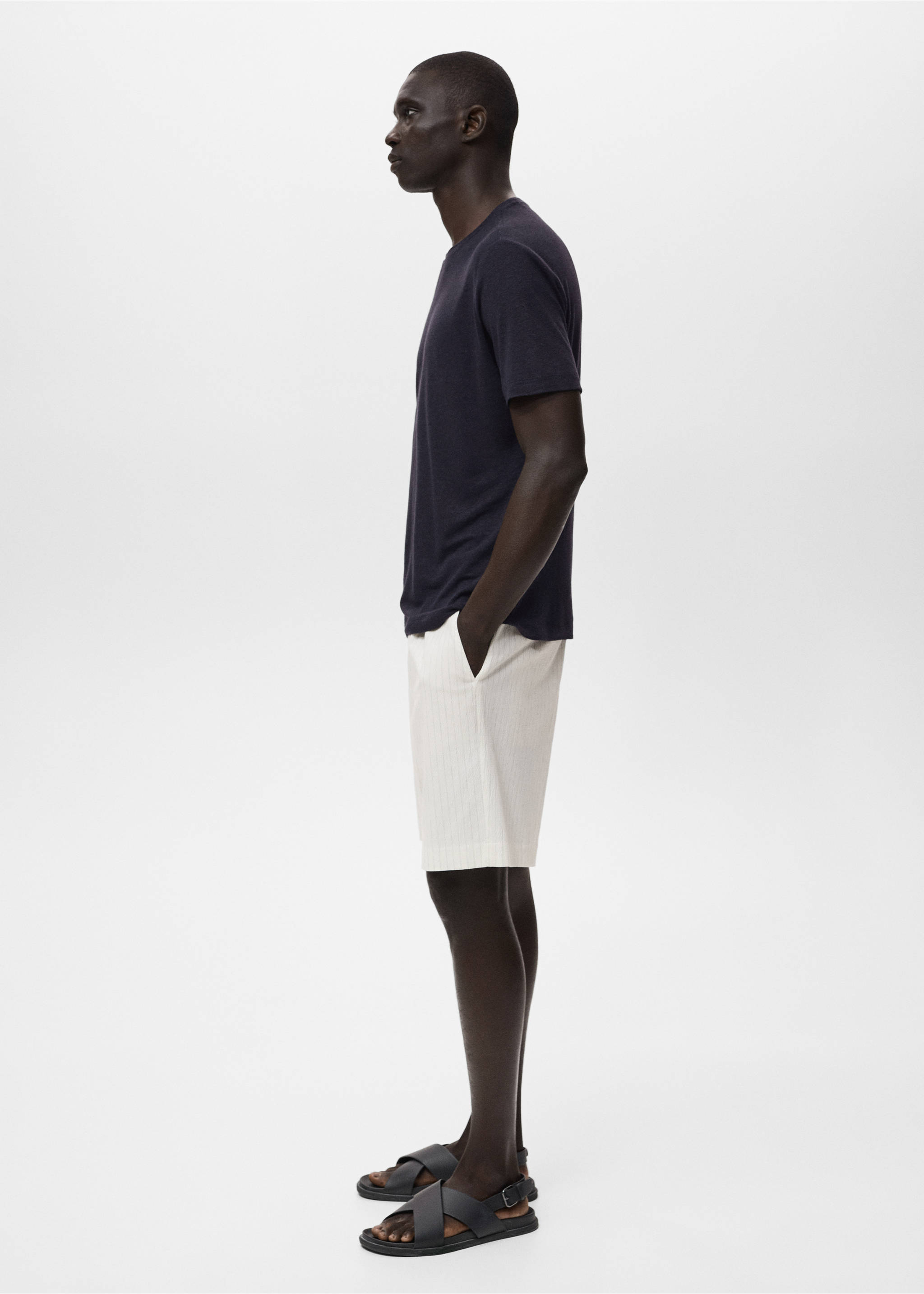Slim-fit chino cotton bermuda shorts - Details of the article 2, Off White. Ref: 17051162-00.