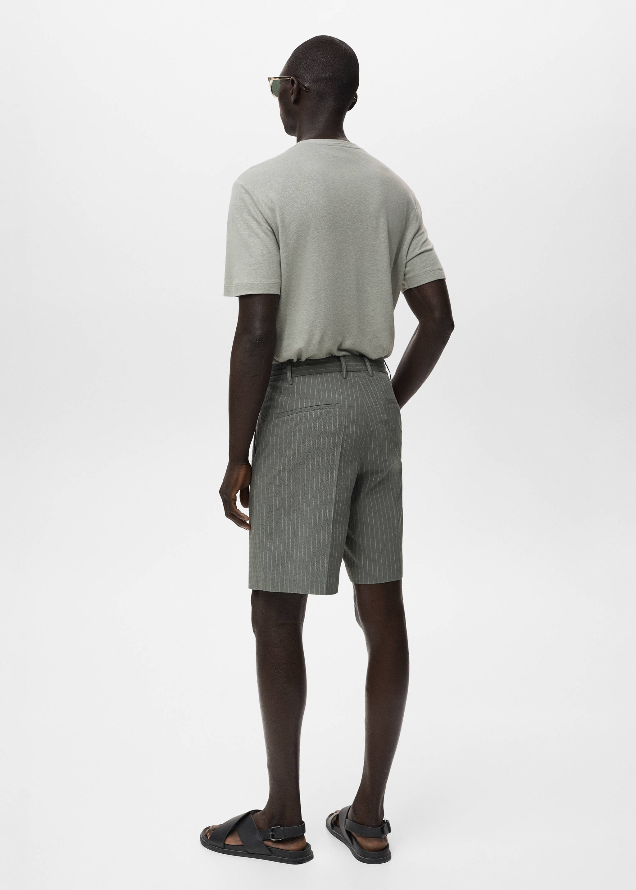 Slim-fit chino cotton bermuda shorts - Reverse of the article