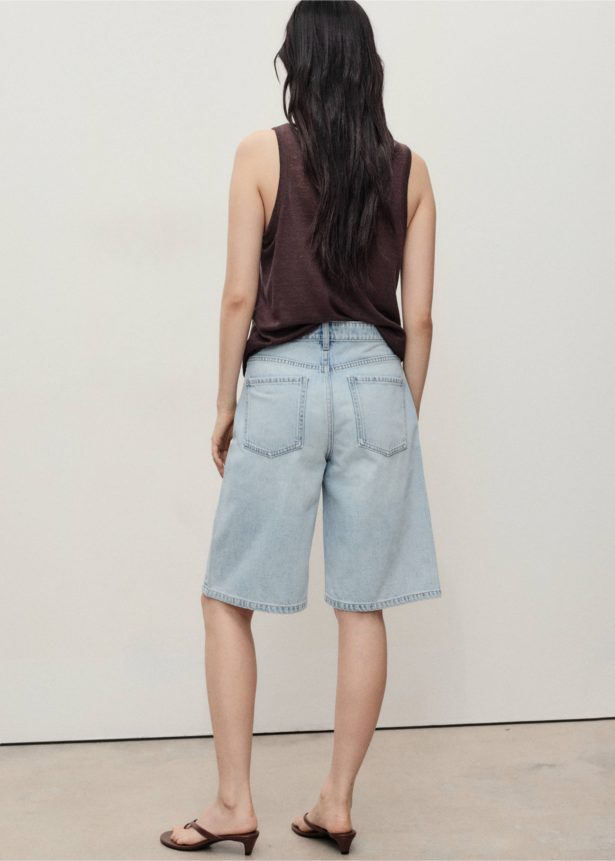 Straight-fit mid-rise denim jorts - Reverse of the article, Light Blue. Ref: 17051175-00.