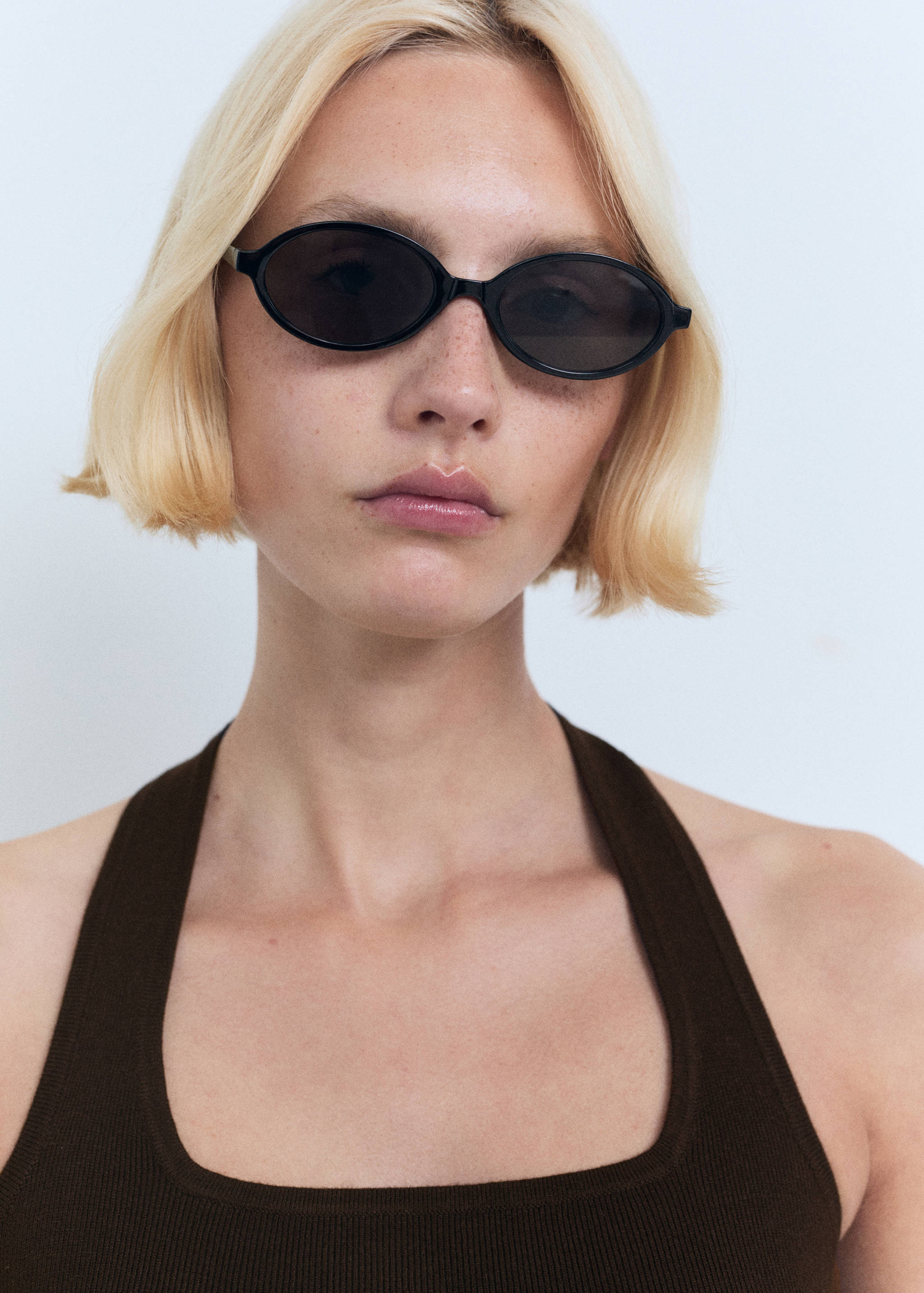 Knit halter top - Details of the article 1