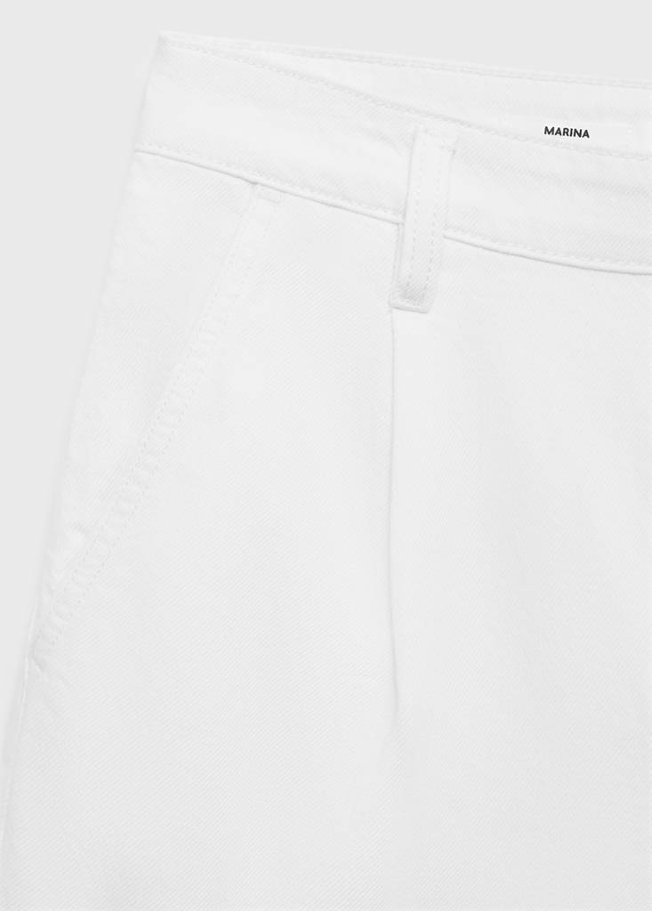 Mid-rise denim bermuda shorts with pleats — Off White
