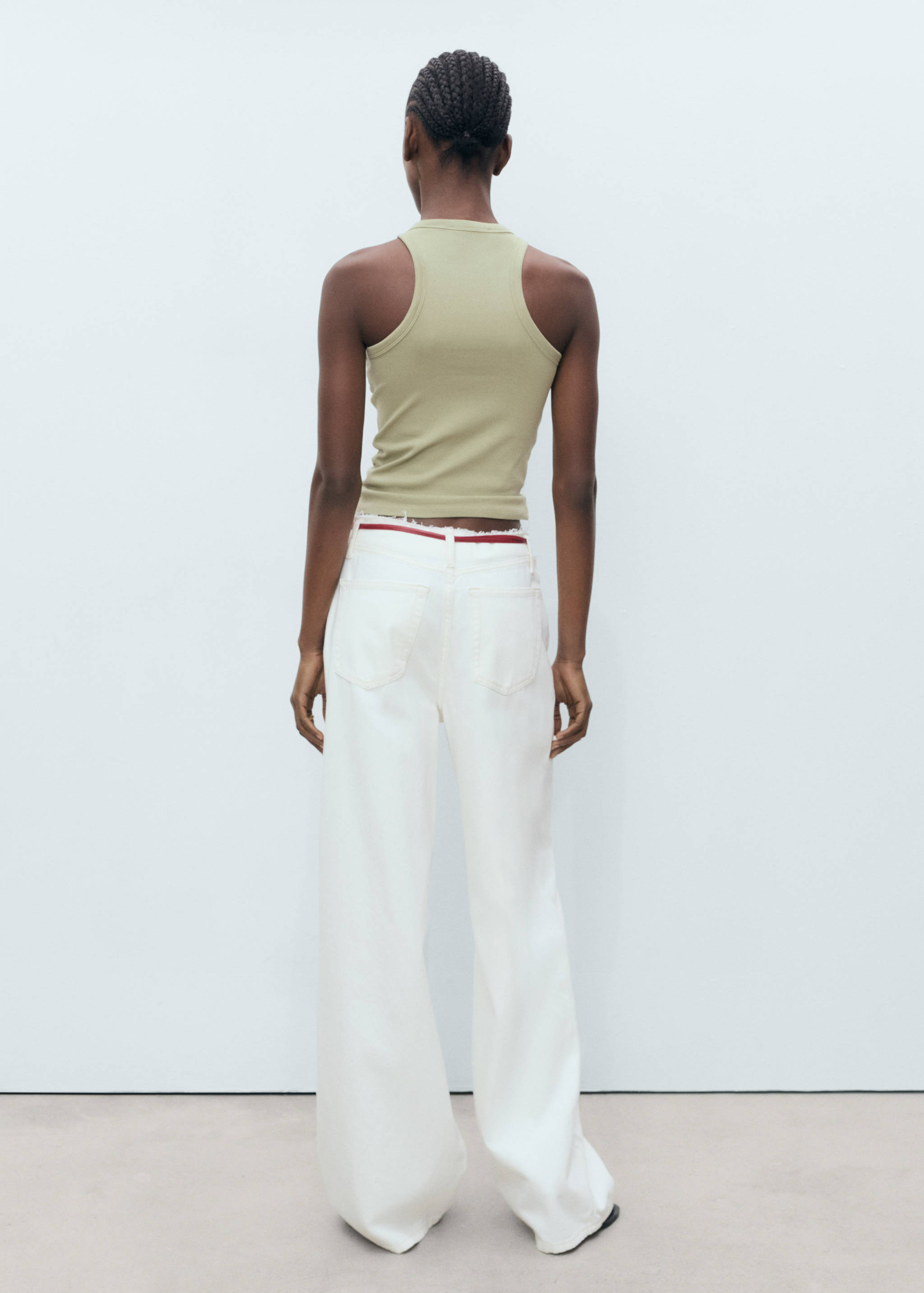 Cotton top with straps - Reverse of the article